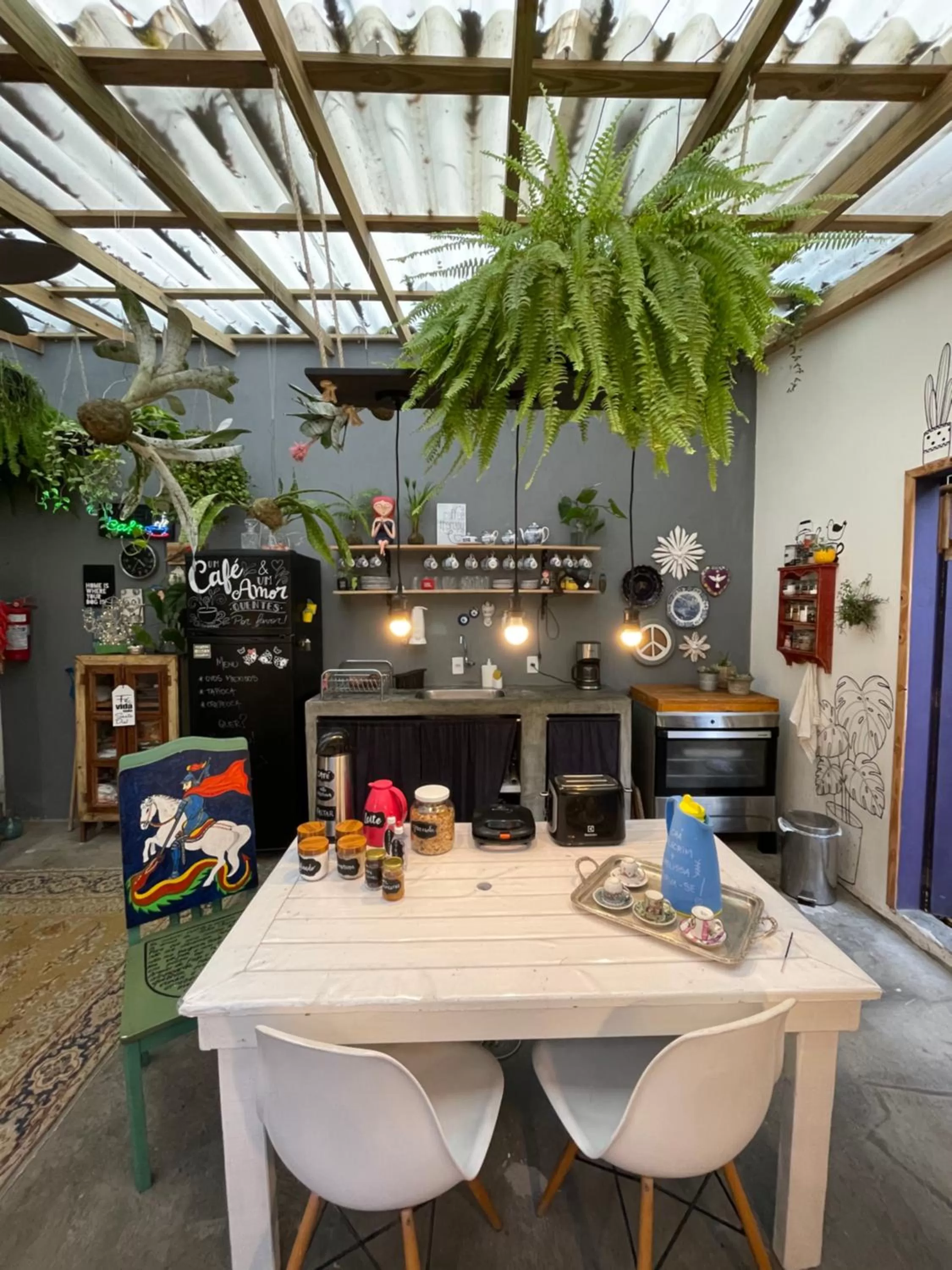 Restaurant/Places to Eat in Pousada Santarina