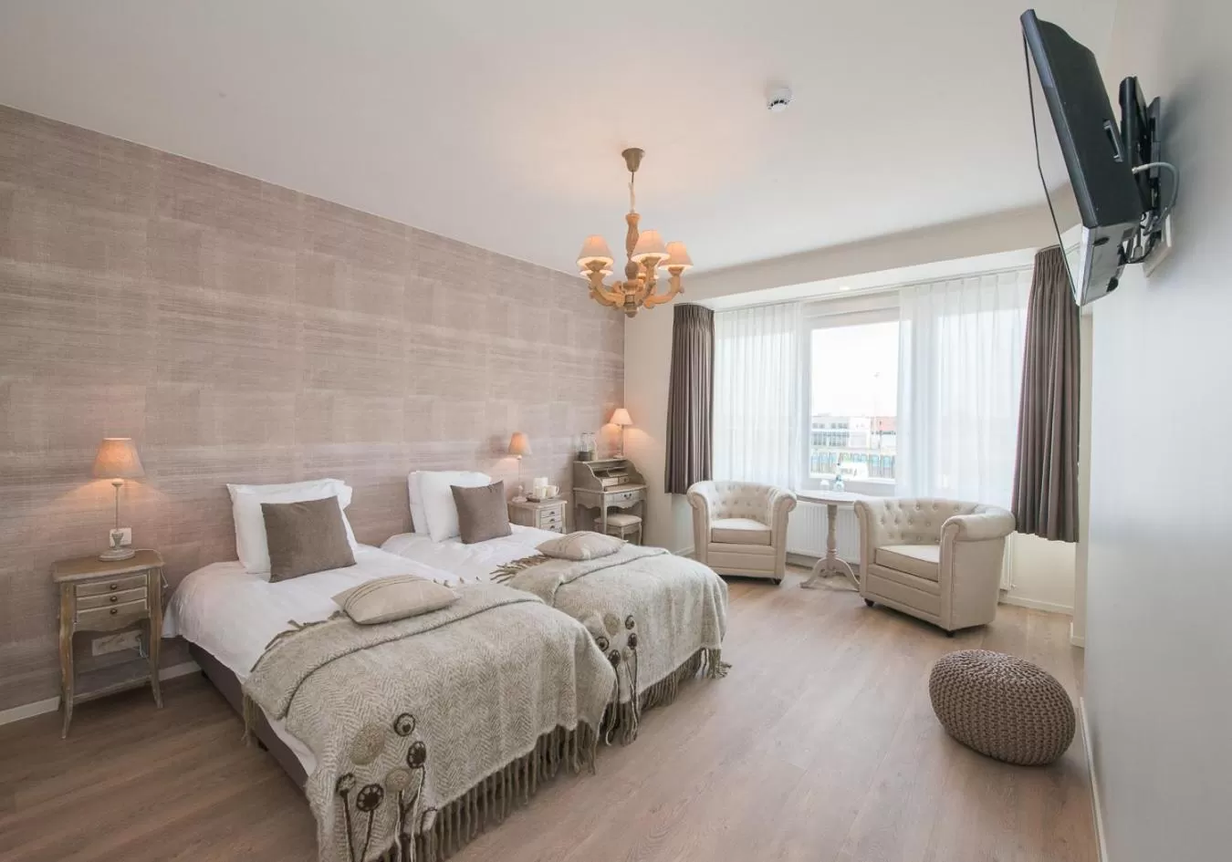 Bed in Hotel du Bassin