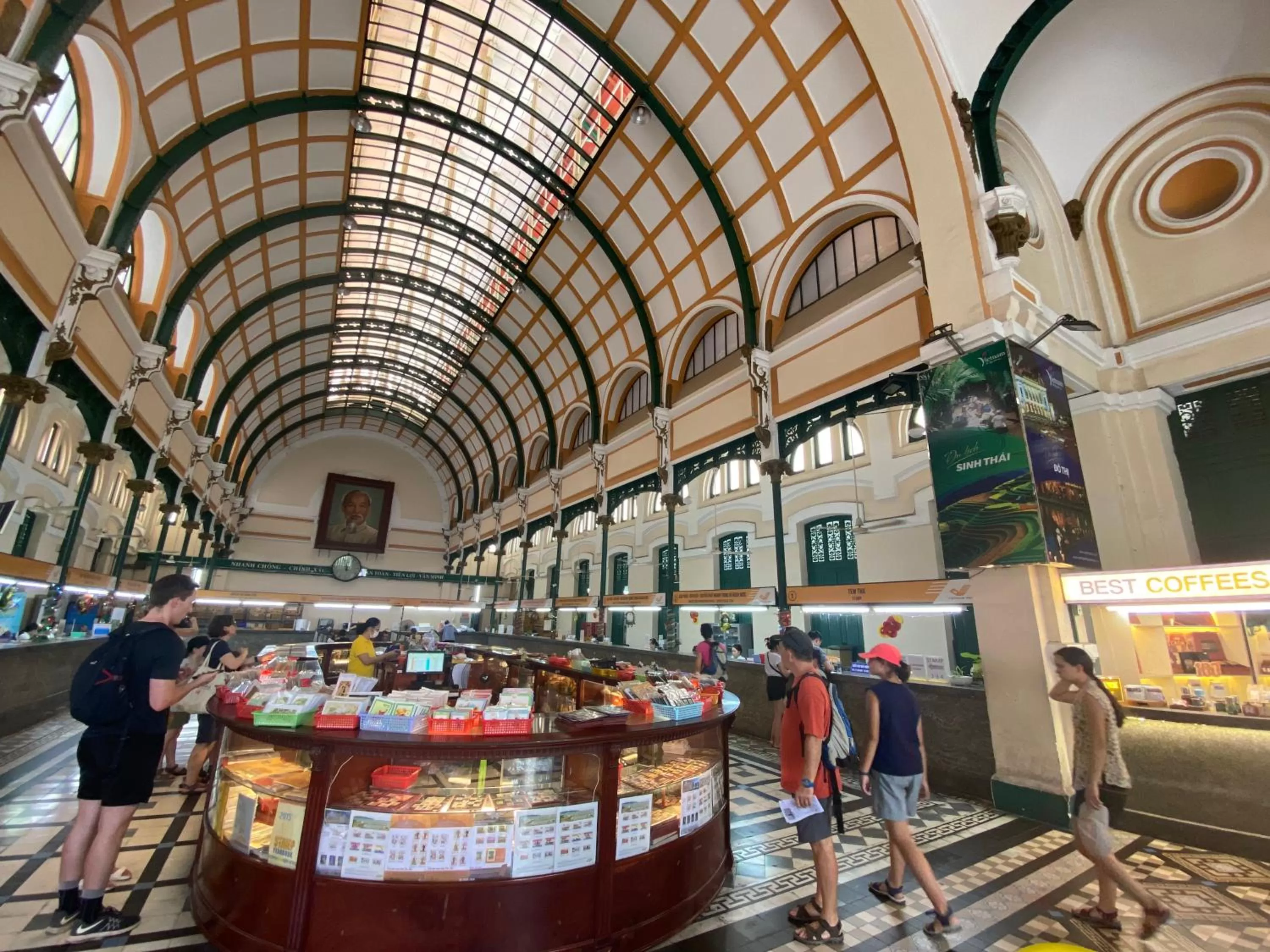 Nearby landmark, Restaurant/Places to Eat in Prostyle Hotel Ho Chi Minh プロスタイルホテルホーチミン