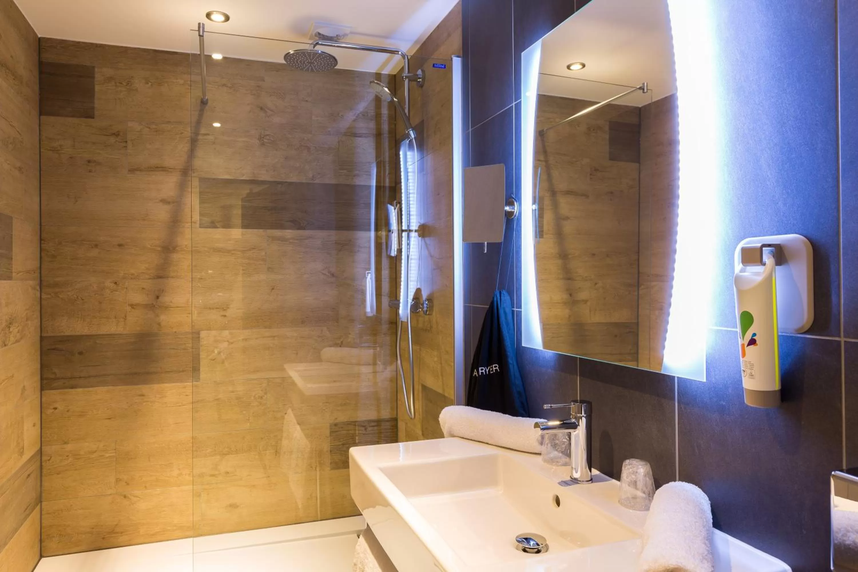 Bathroom in ibis Styles Geneve Palexpo Aeroport