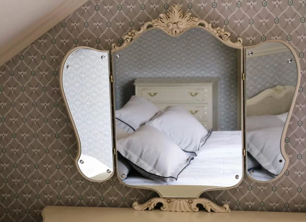 Bed in Lillesand Hotel Norge