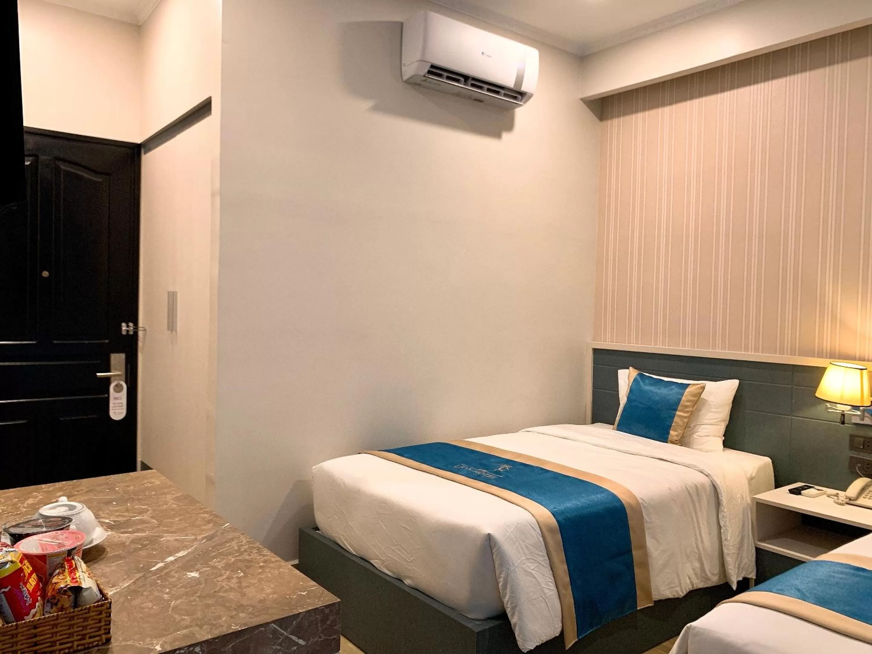 Bedroom, Bed in LION HOTEL