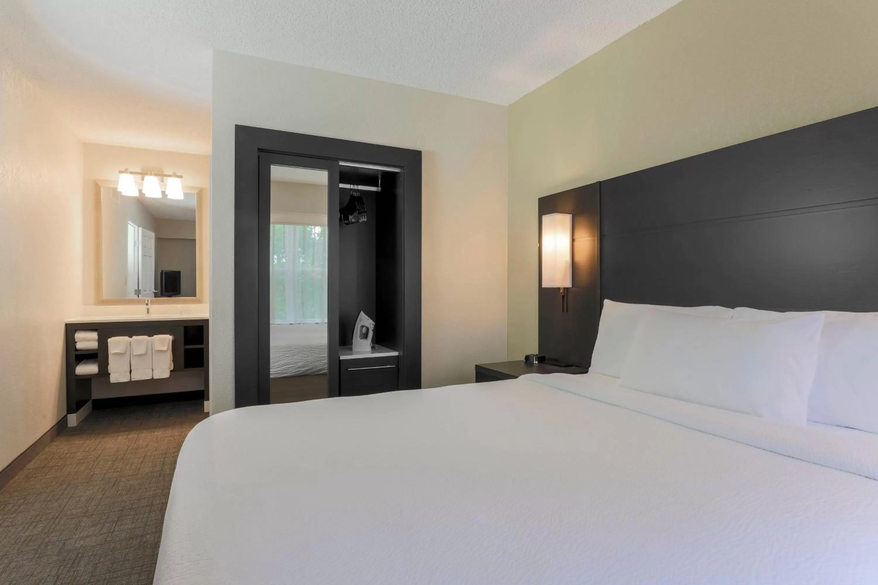 Bedroom, Bed in Residence Inn Boulder Longmont