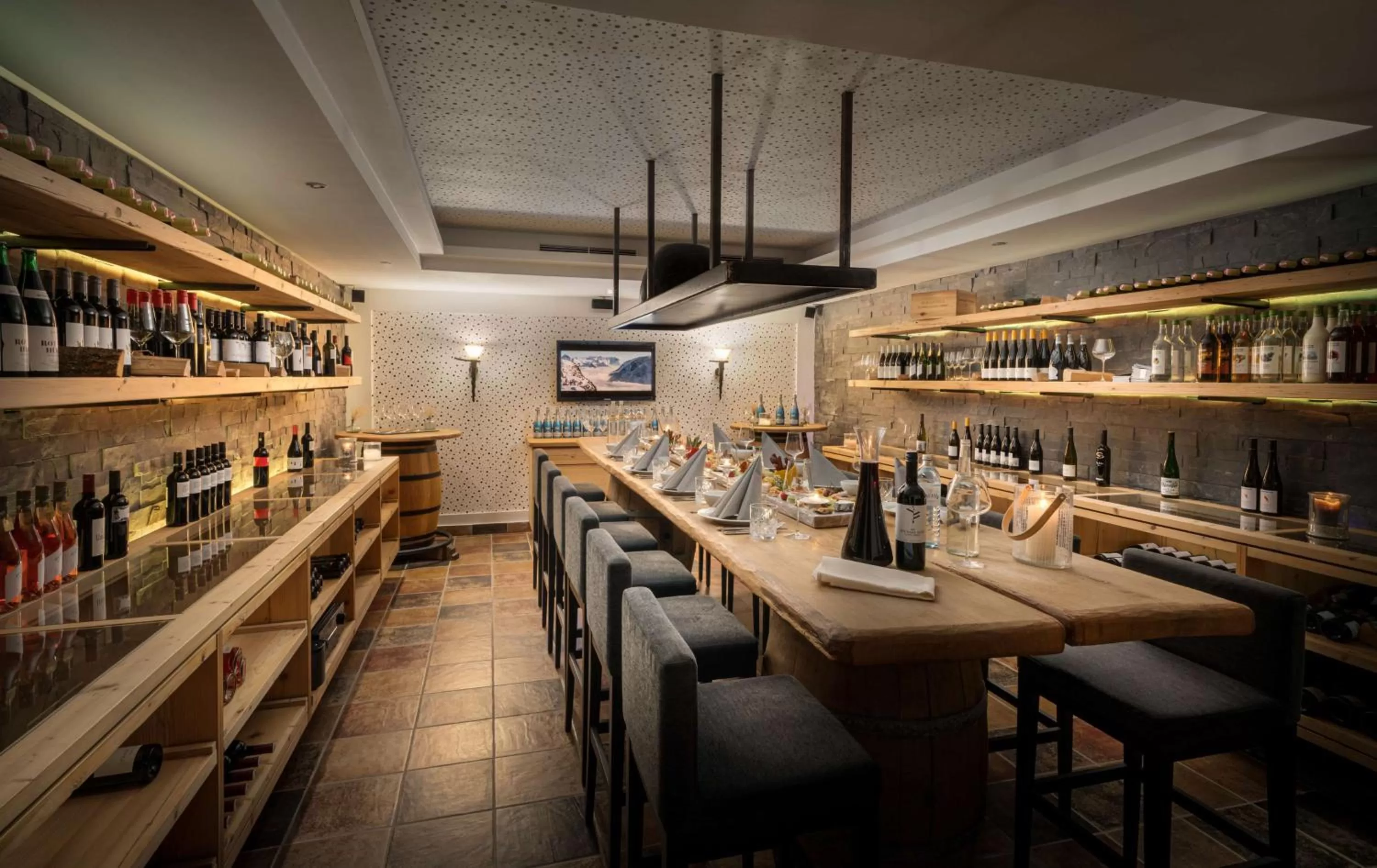 Lounge or bar in KUHOTEL by Rilano