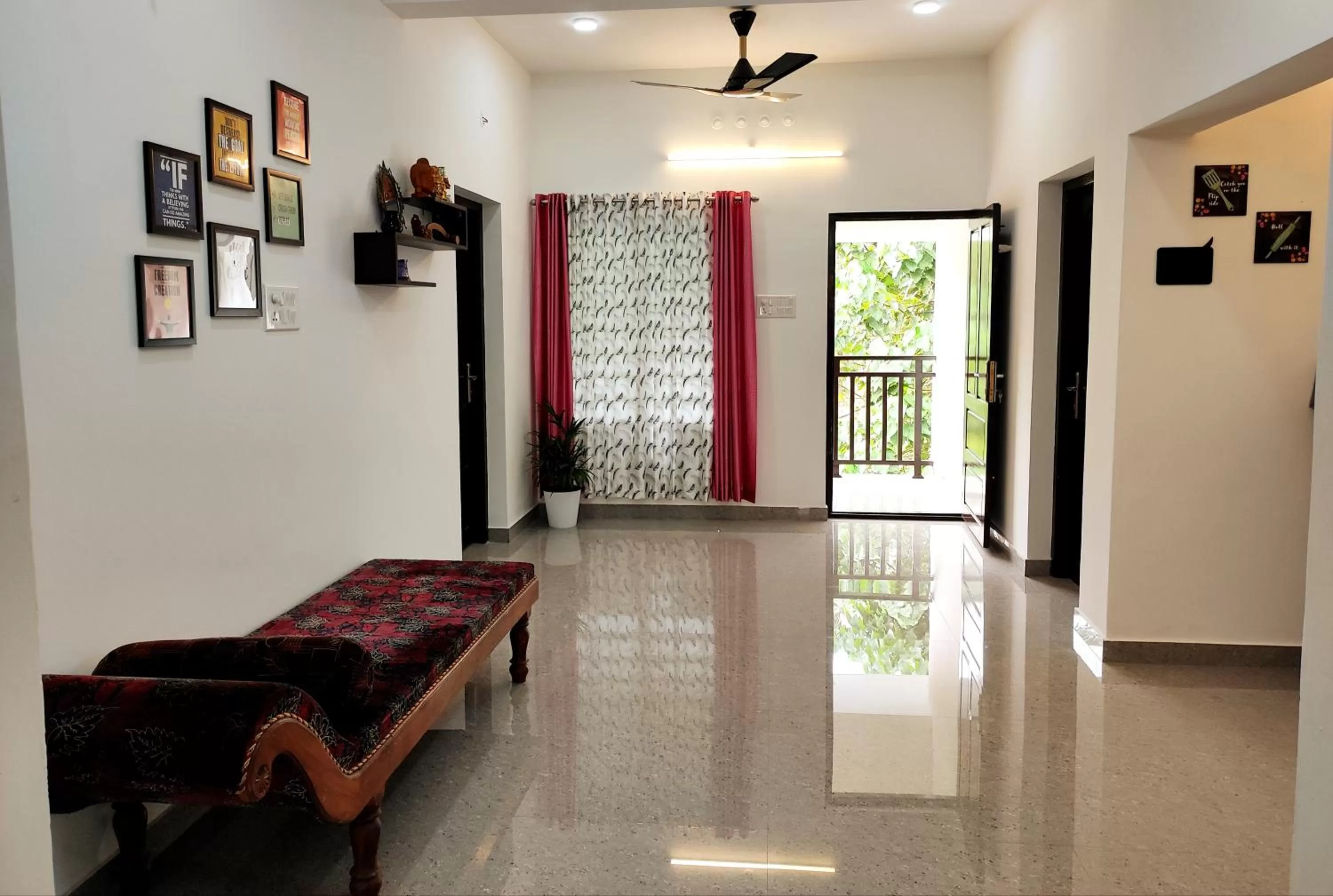 Living room, Seating Area in Happy Buddha S4