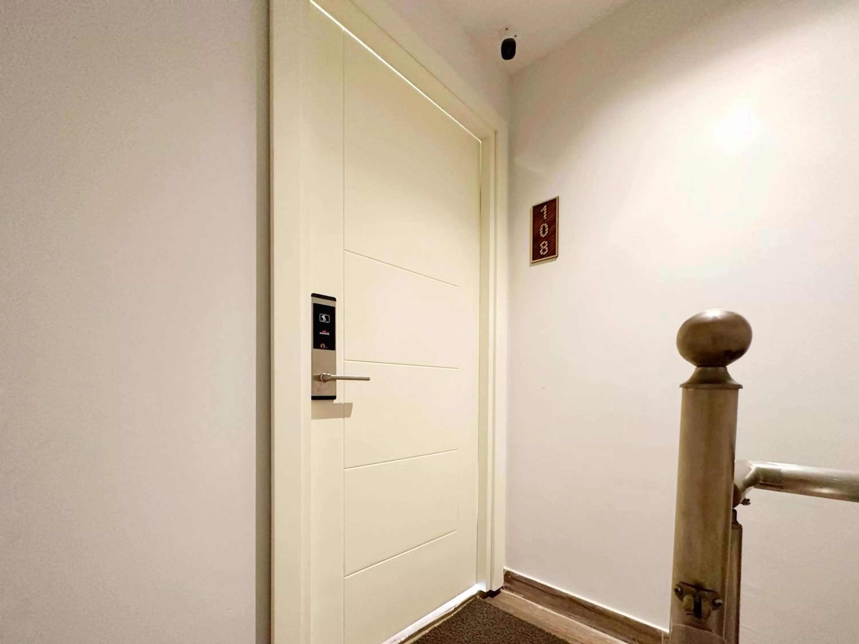 room service in Sultan Pier Hotel