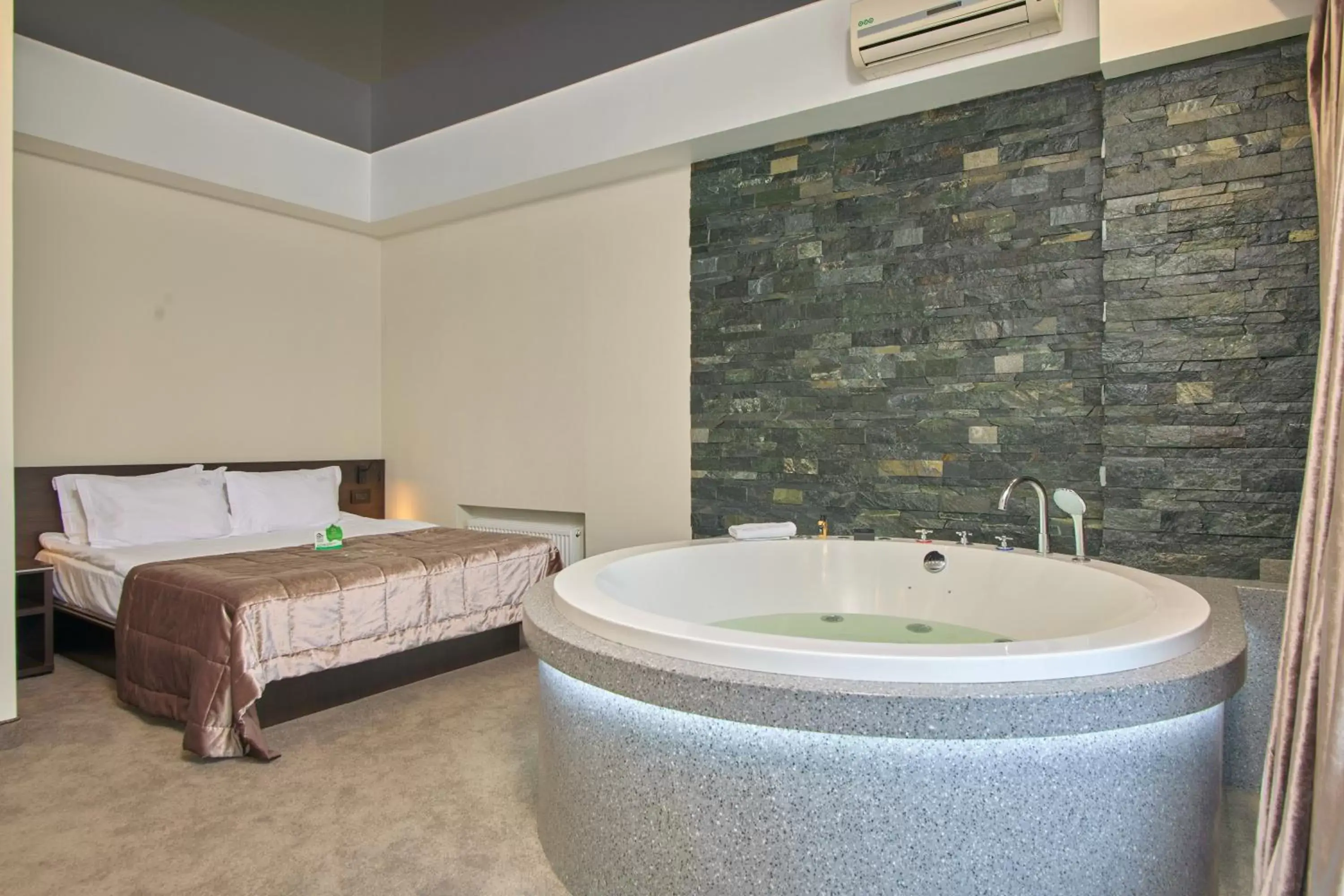 Suite with Balcony in Hotel & Spa NEMO with dolphins Suite with Balcony in Hotel & Spa NEMO with dolphins