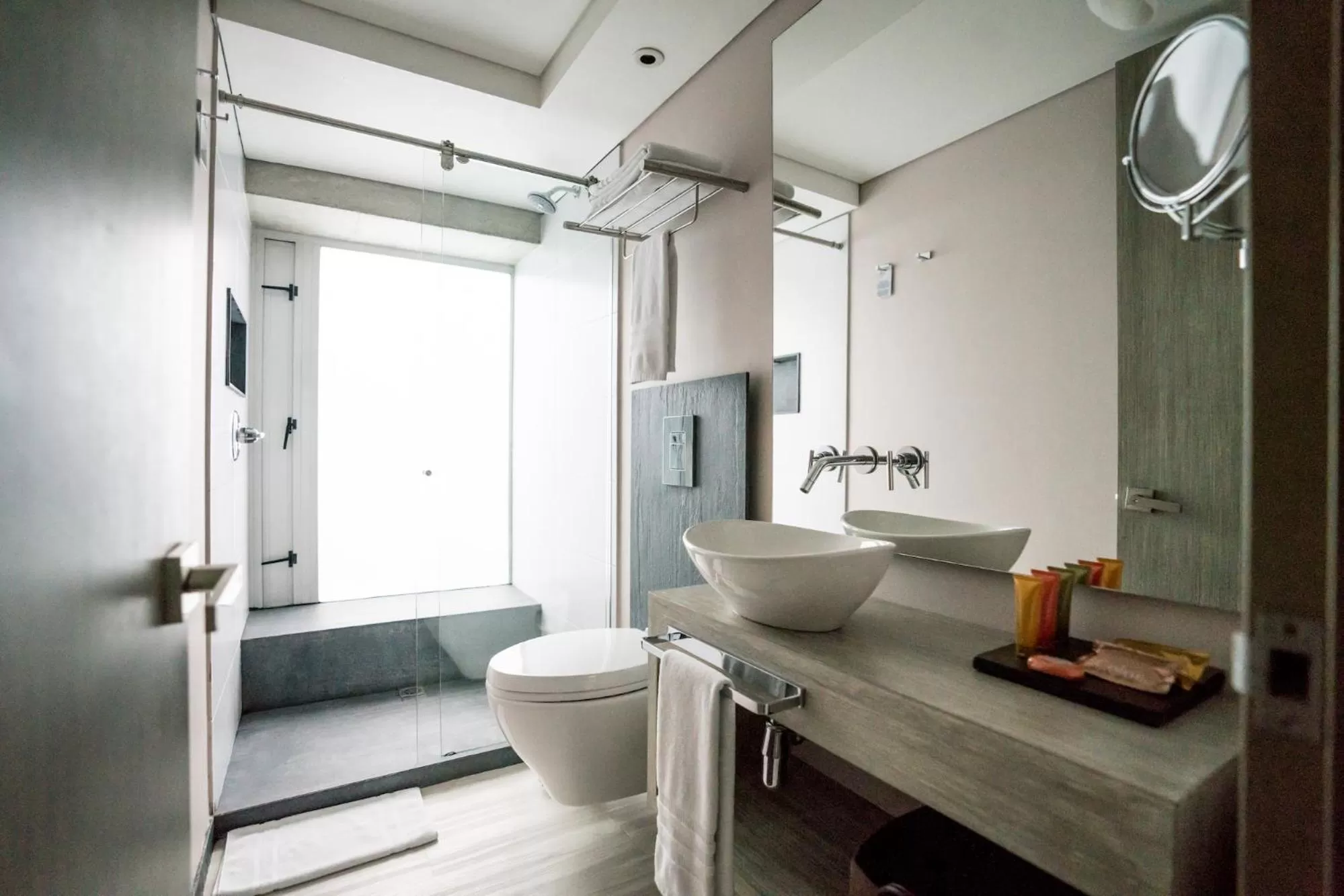 Shower in Hotel CityFlats