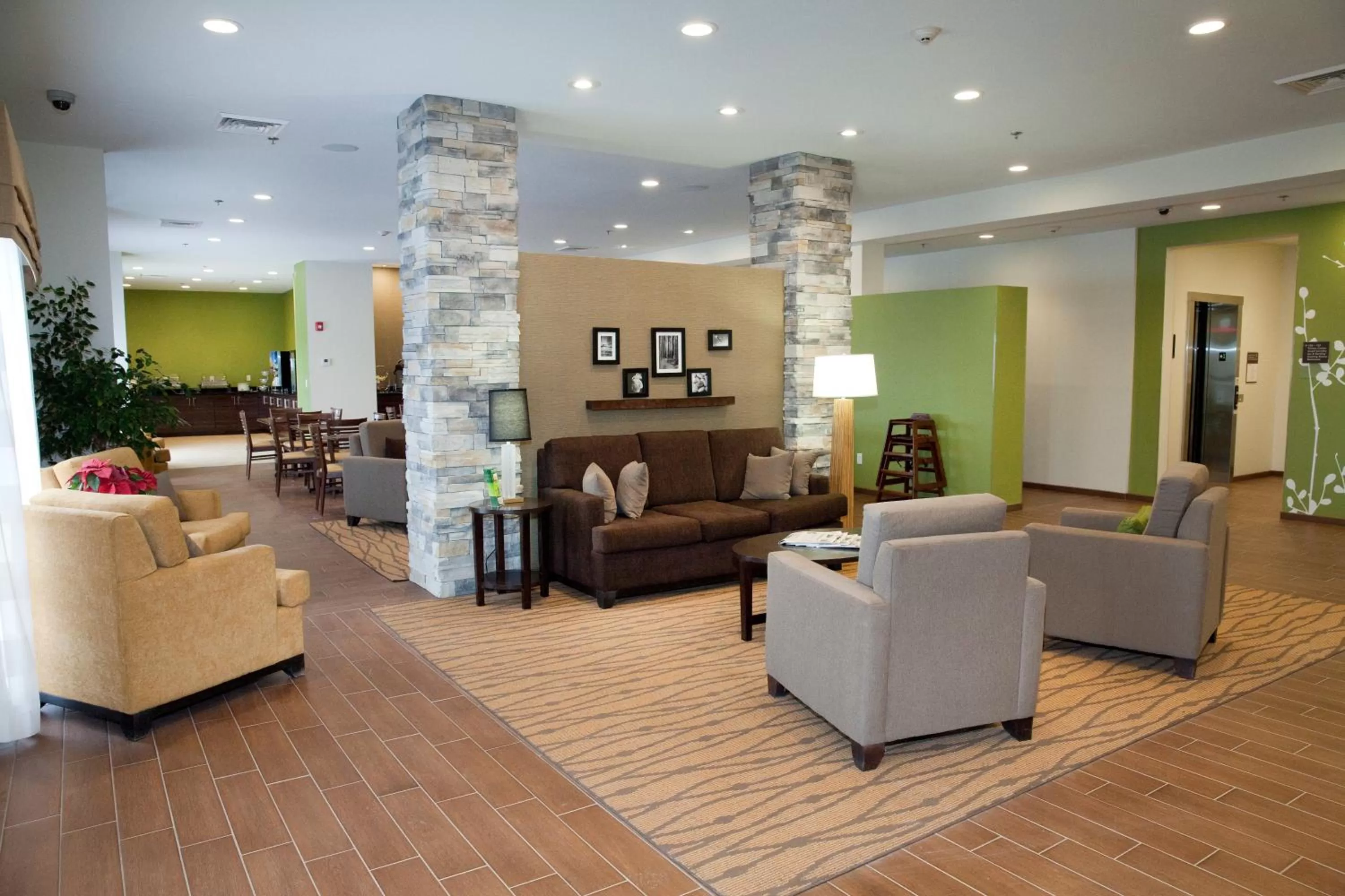 Lobby or reception in Sleep Inn & Suites Belmont - St. Clairsville