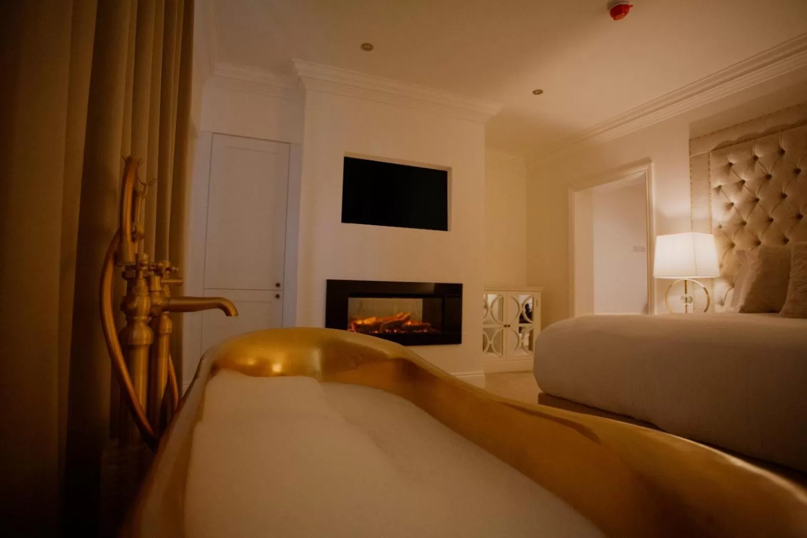 Bed in The Hotel Chester