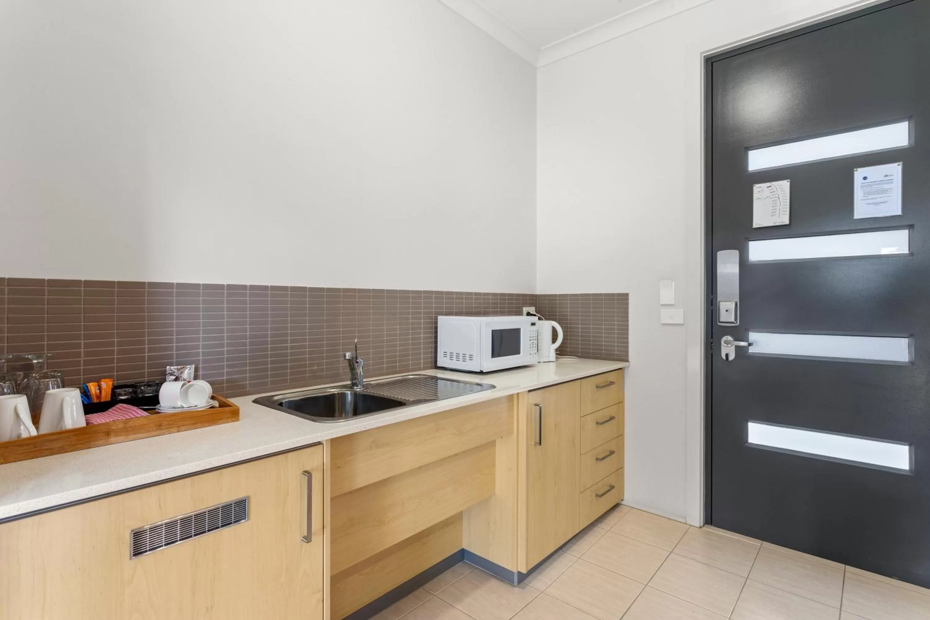 Coffee/tea facilities in Quality Hotel Point Cook