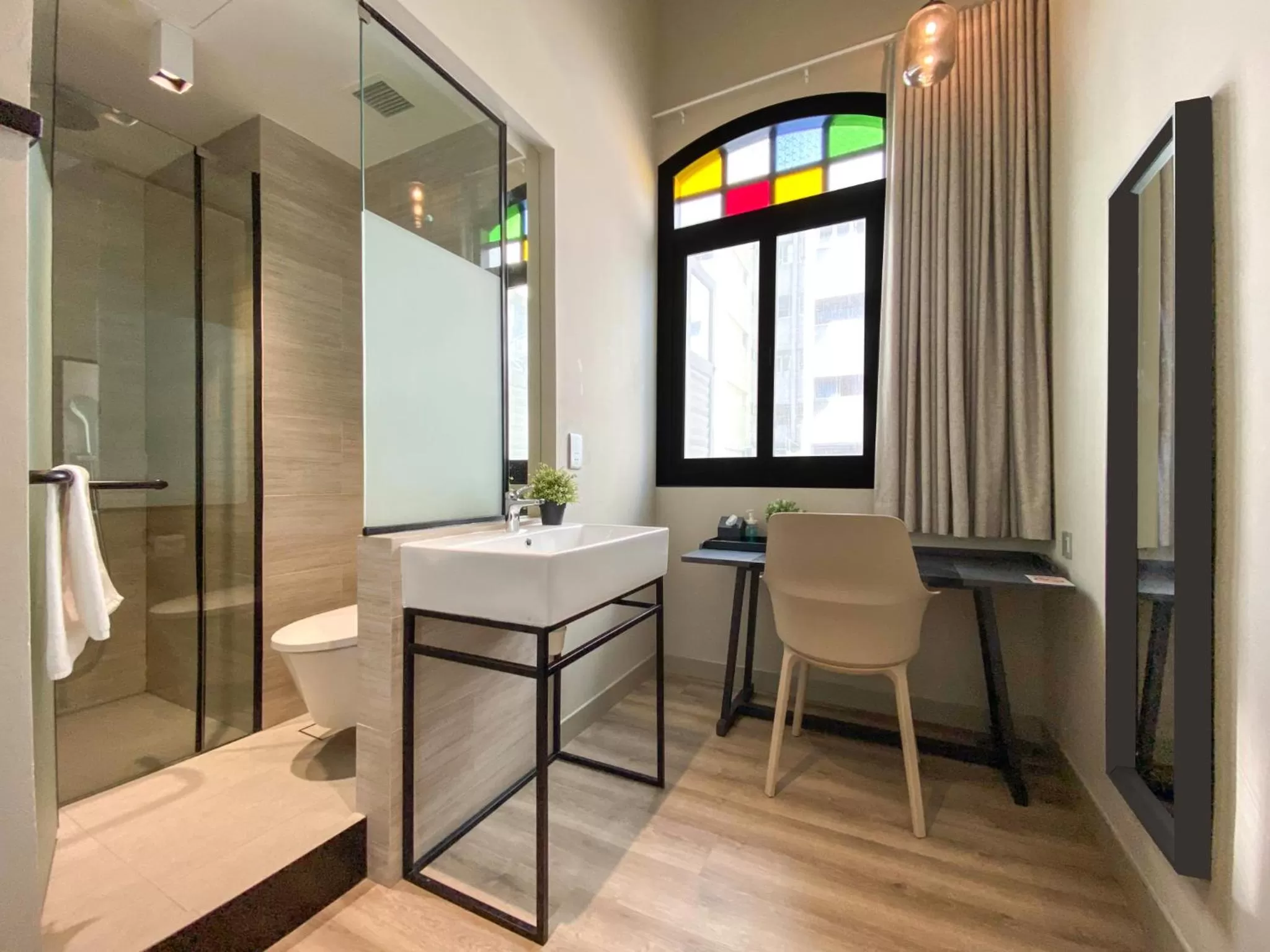 Shower in ST Signature Jalan Besar, SHORT OVERNIGHT, 13 Hours, 6PM-7AM