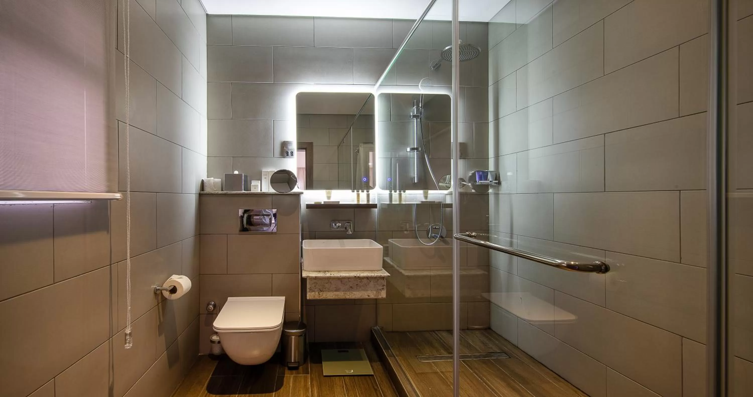 Bathroom in The White Orchid Hotel