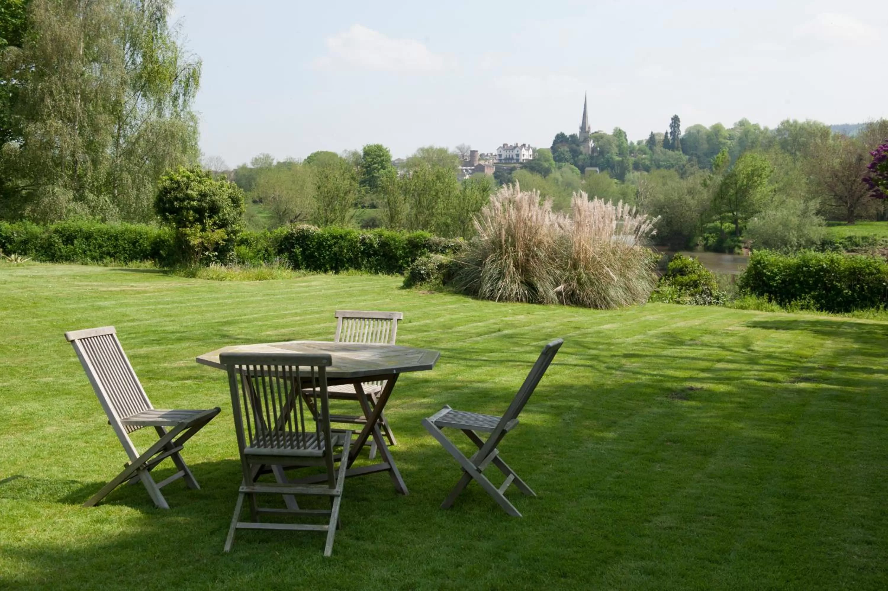 Day in The Bridge House