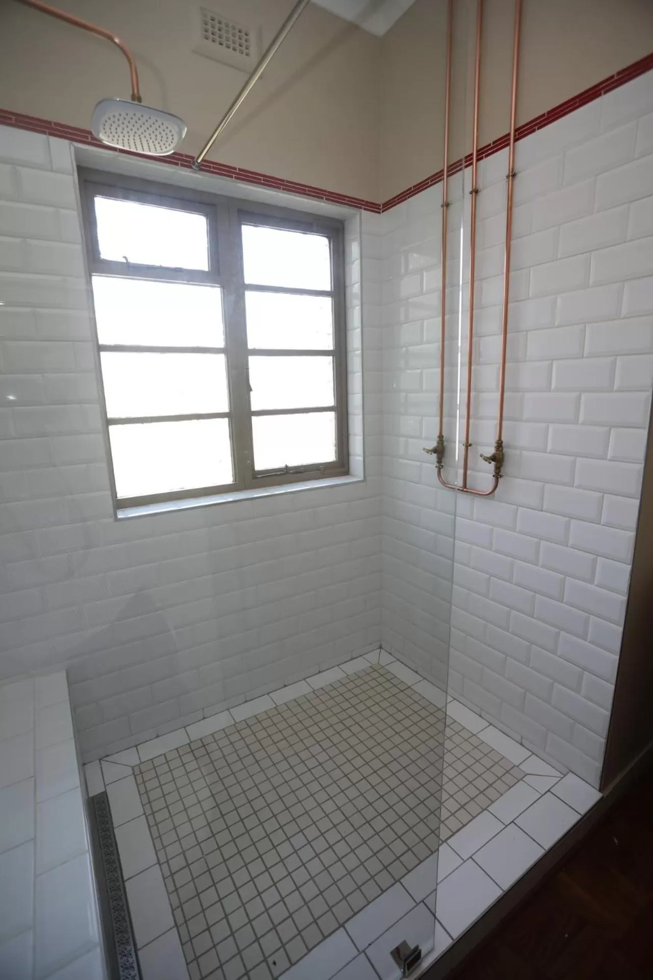 Shower, Bathroom in Ben's Bed and Breakfast