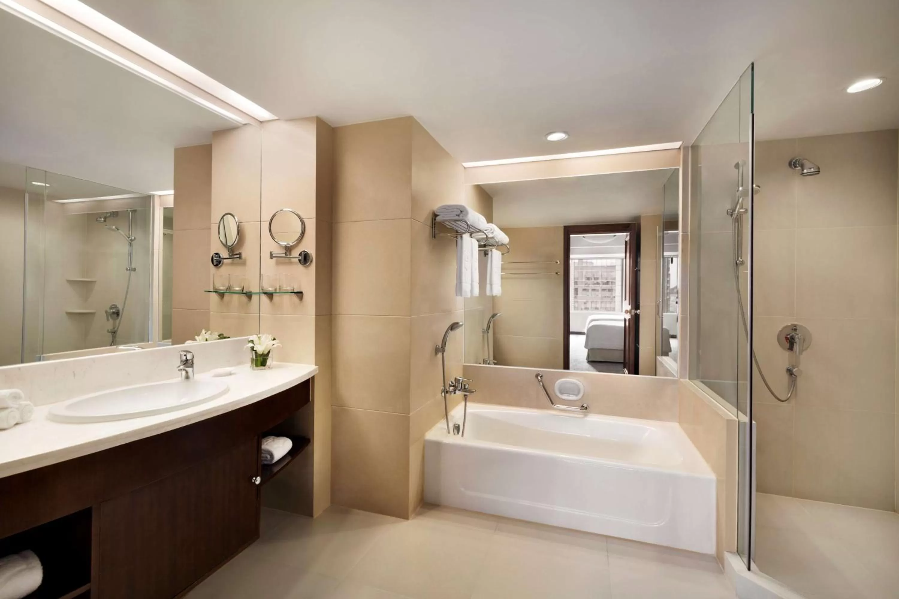 Bathroom in Shangri-La Qingdao