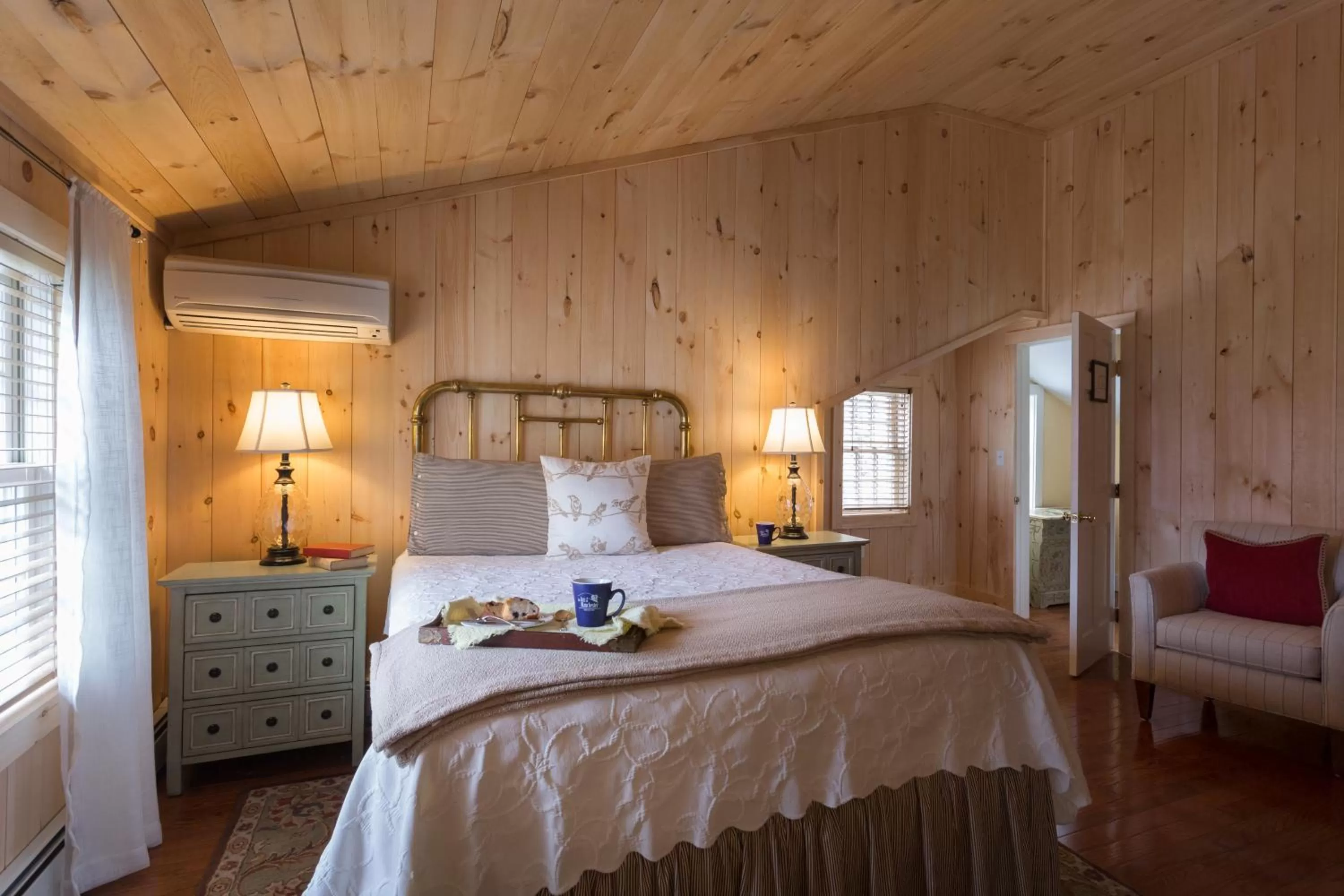 Bed in The Inn at Manchester