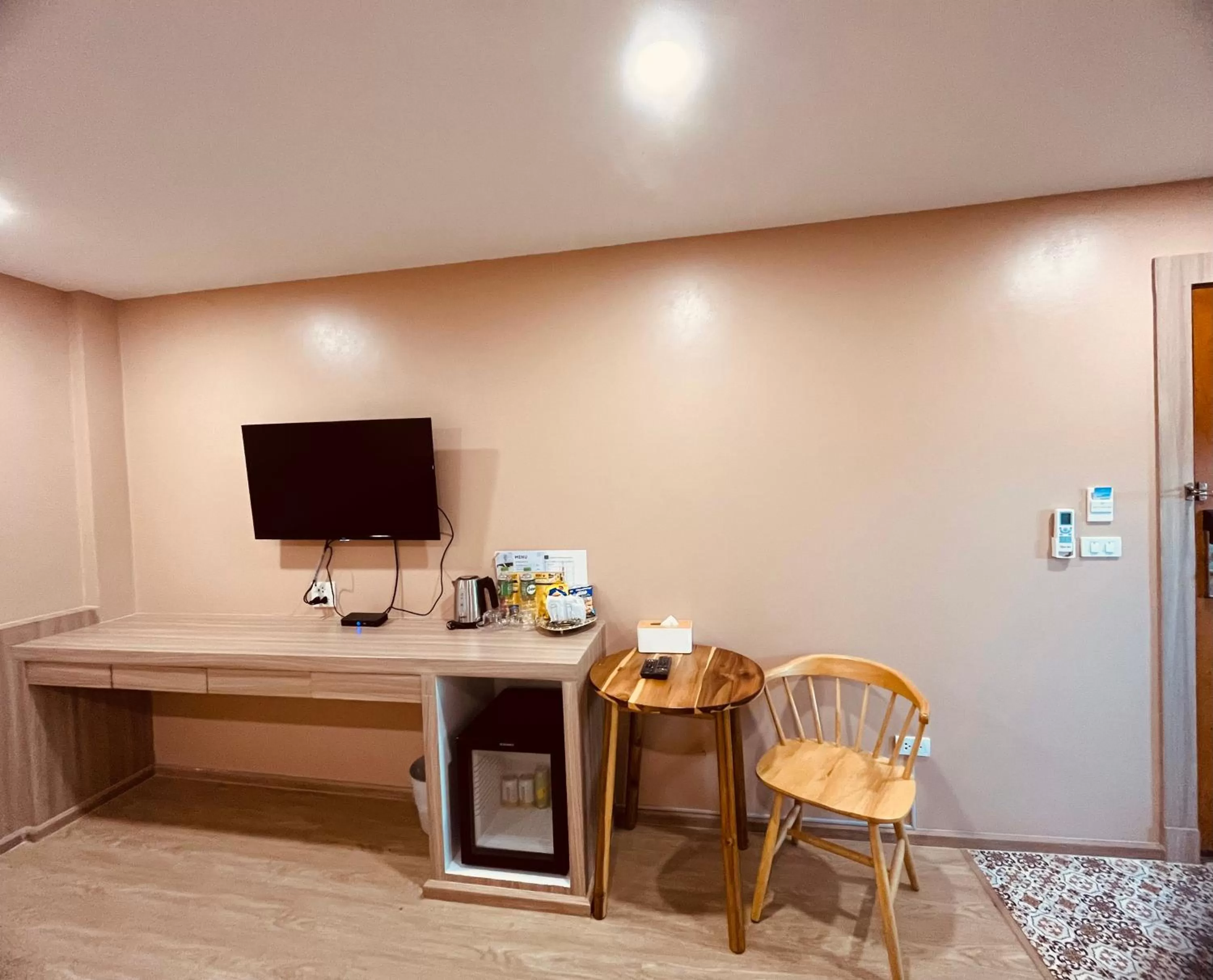 TV and multimedia in USABAI Riverside Boutique Hotel