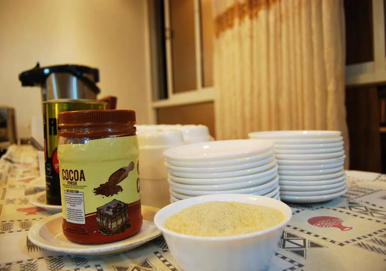 Coffee/tea facilities in Mc-Elly's Hotel