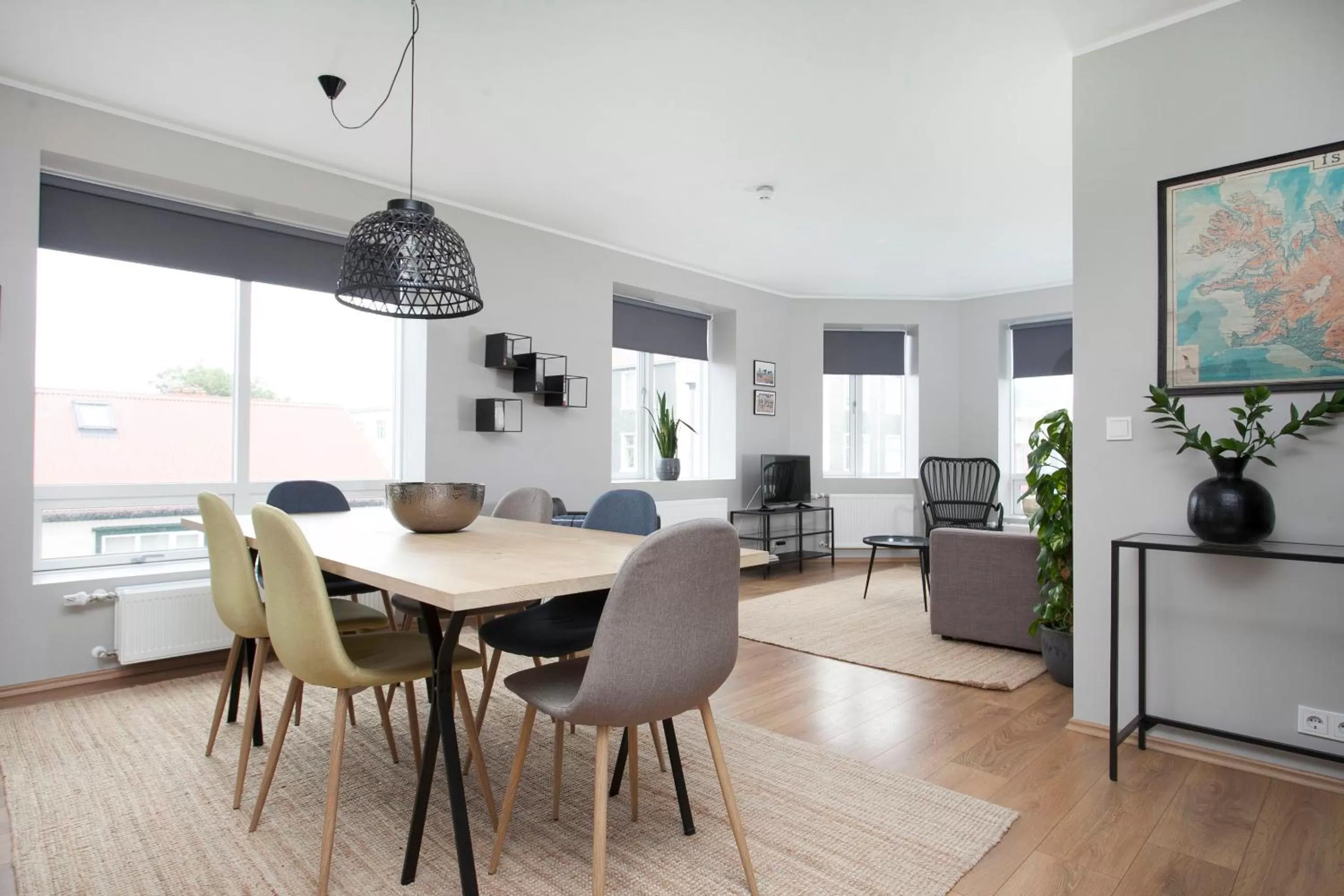 TV and multimedia in Tyr Apartments by Heimaleiga