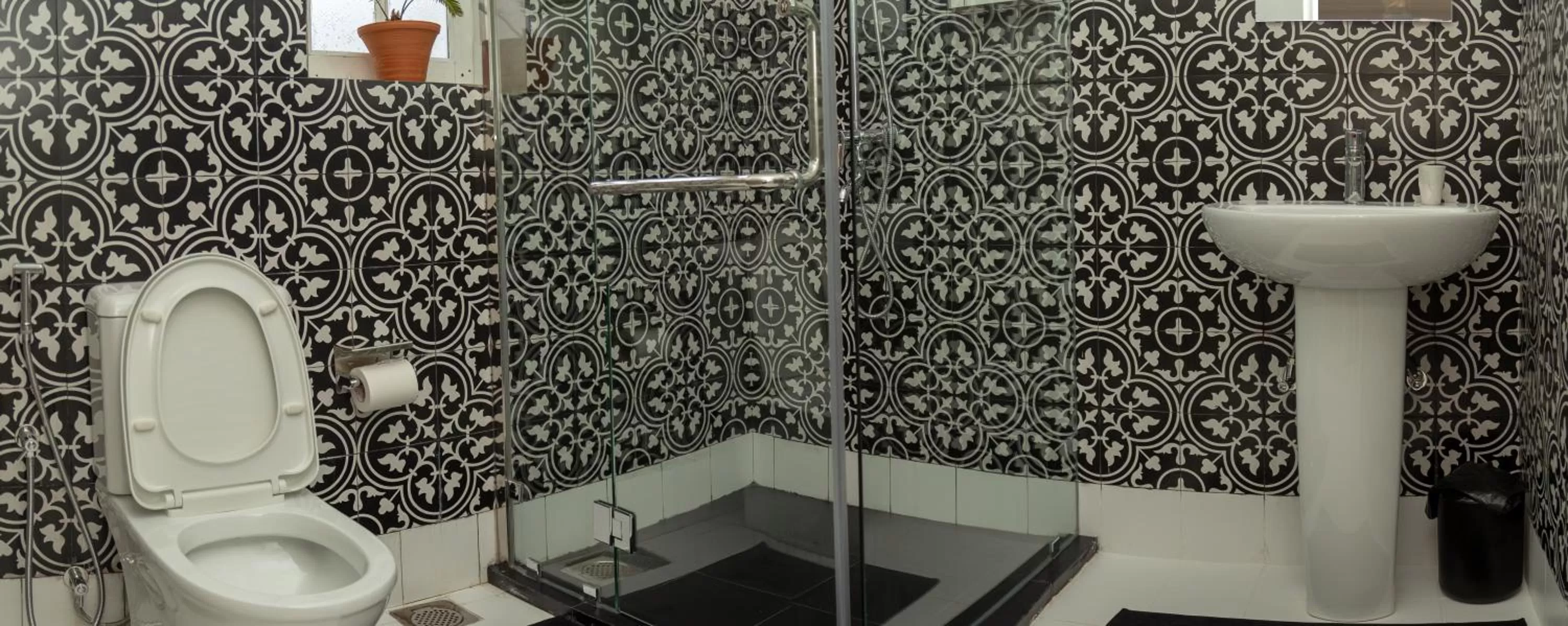 Shower, Bathroom in Srilax