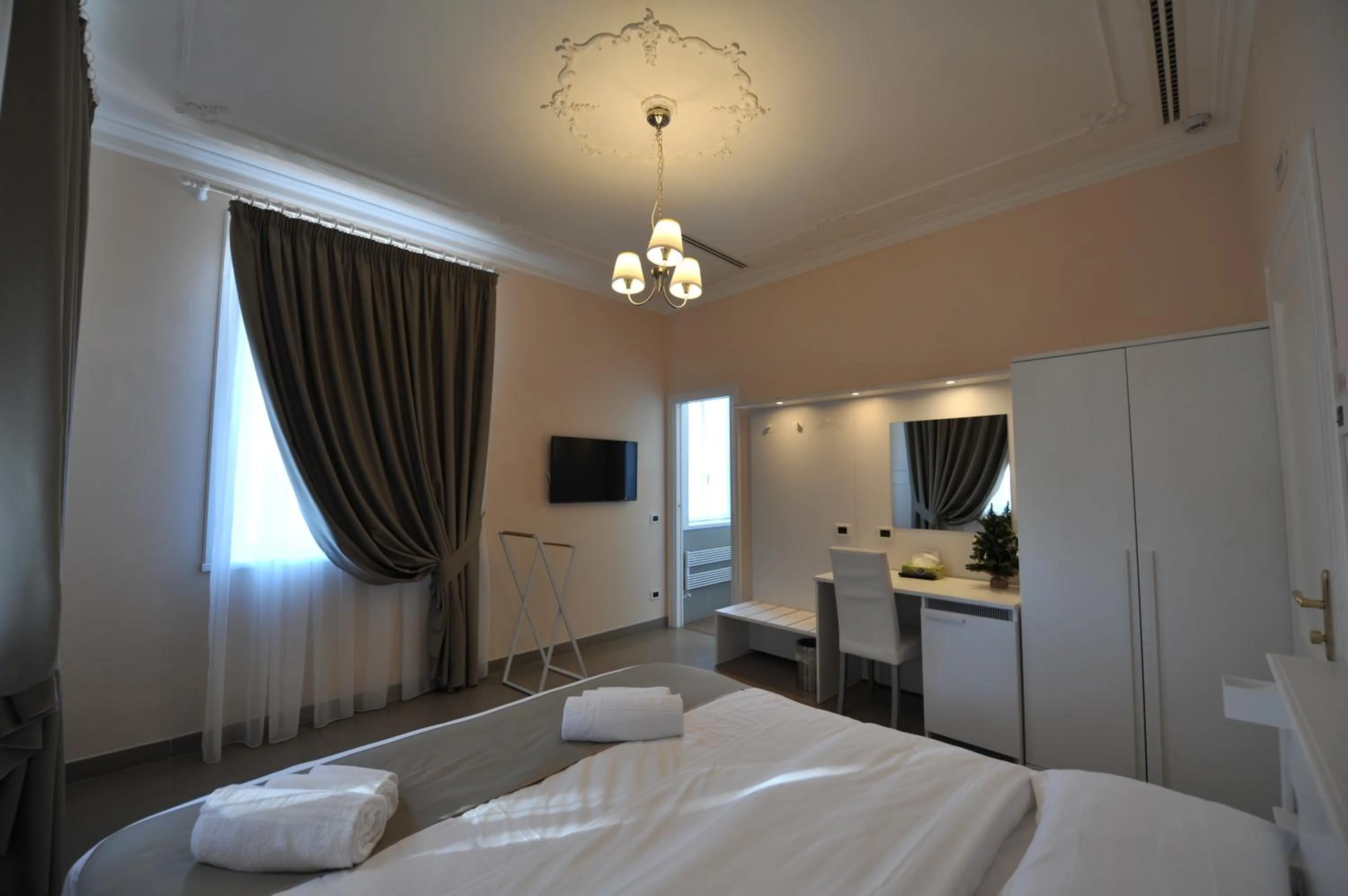 Photo of the whole room, Bed in Villa Zaccardi
