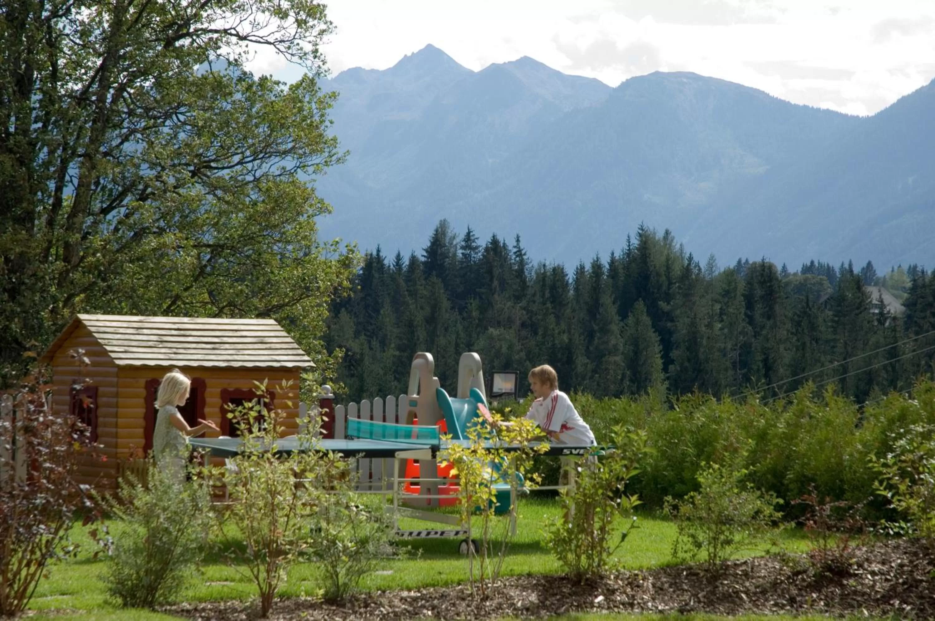 Garden in Hotel Neuwirt