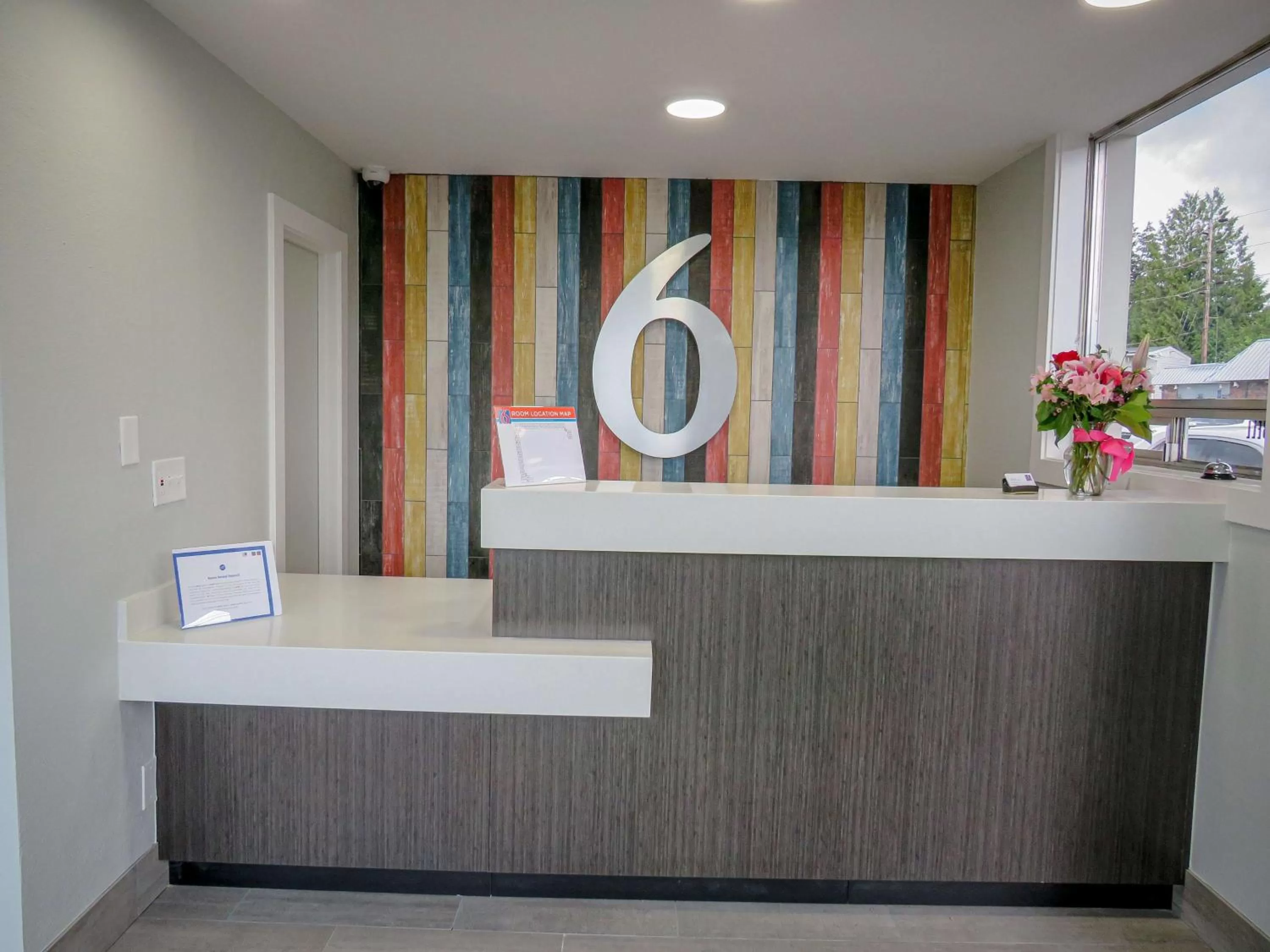 Lobby or reception in Motel 6 Tigard, Or - Portland Southwest
