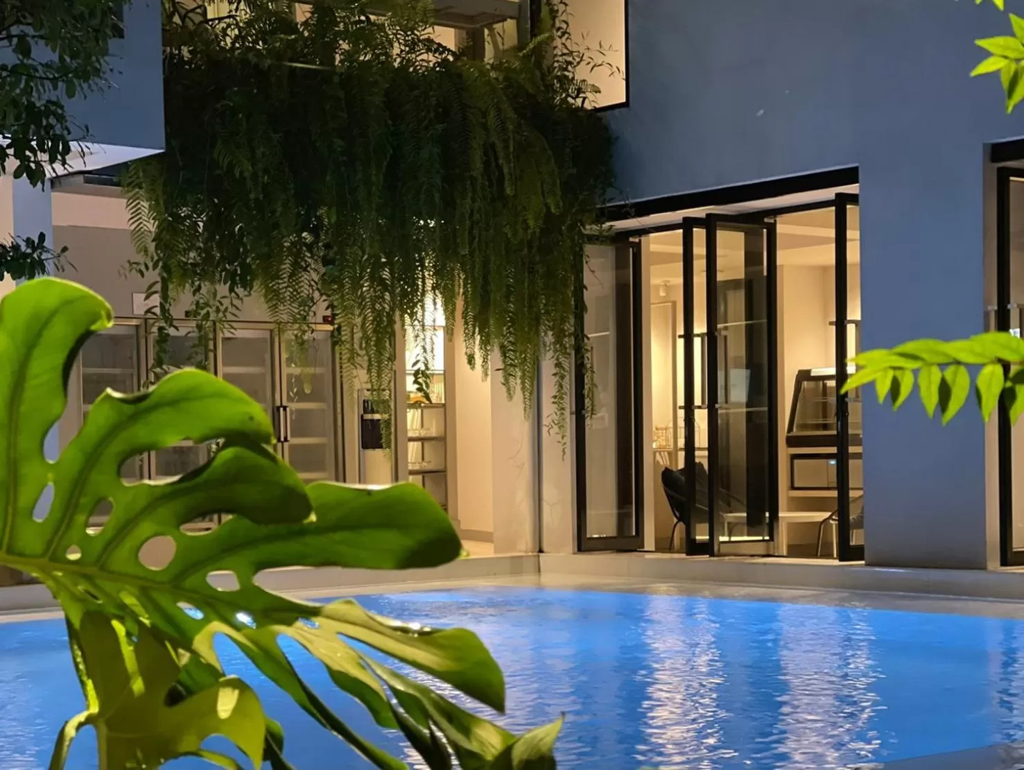 Swimming pool in POR Daowadung NO PARKING