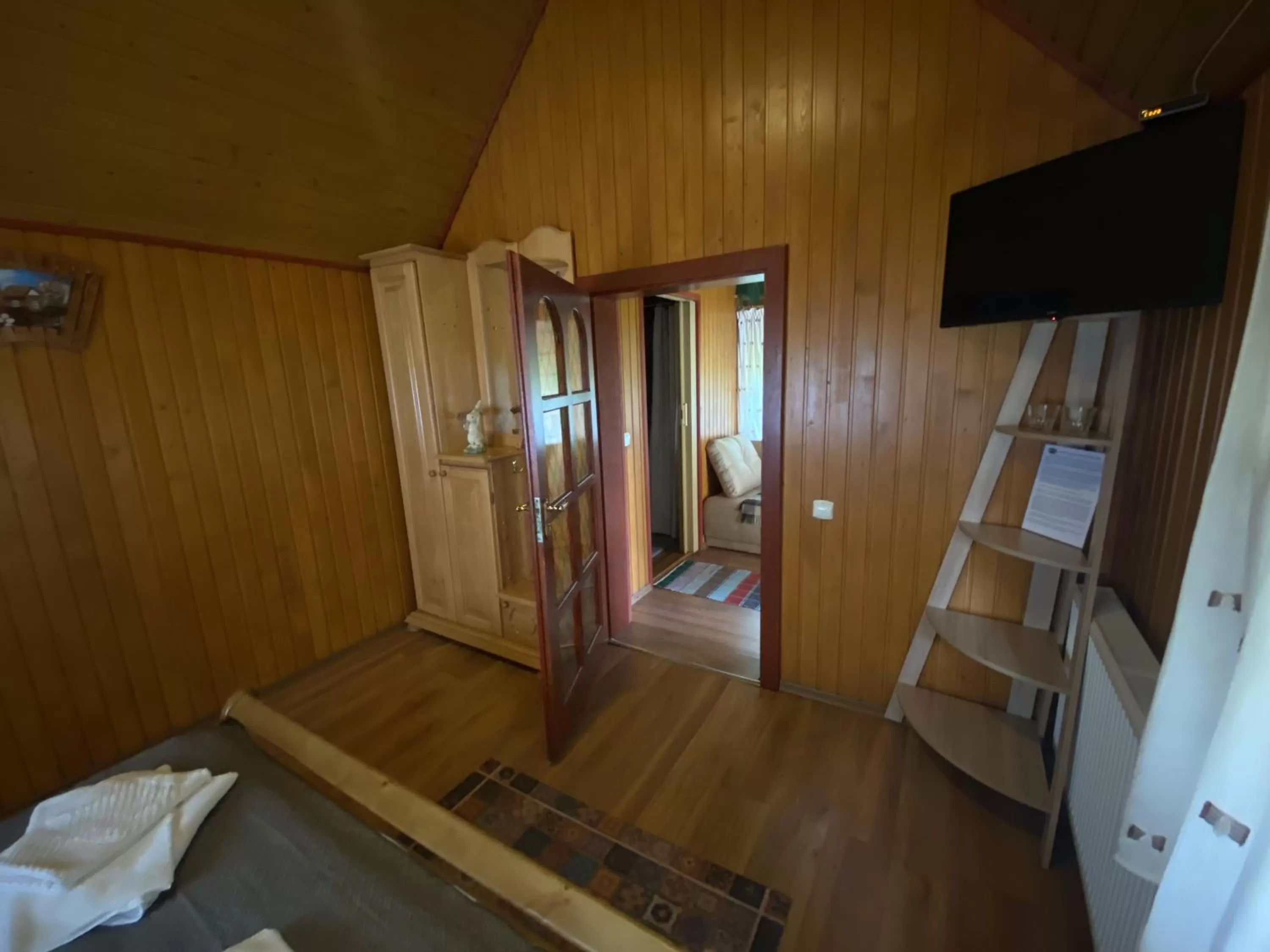 Bathroom in Kolyba Opryshkiv