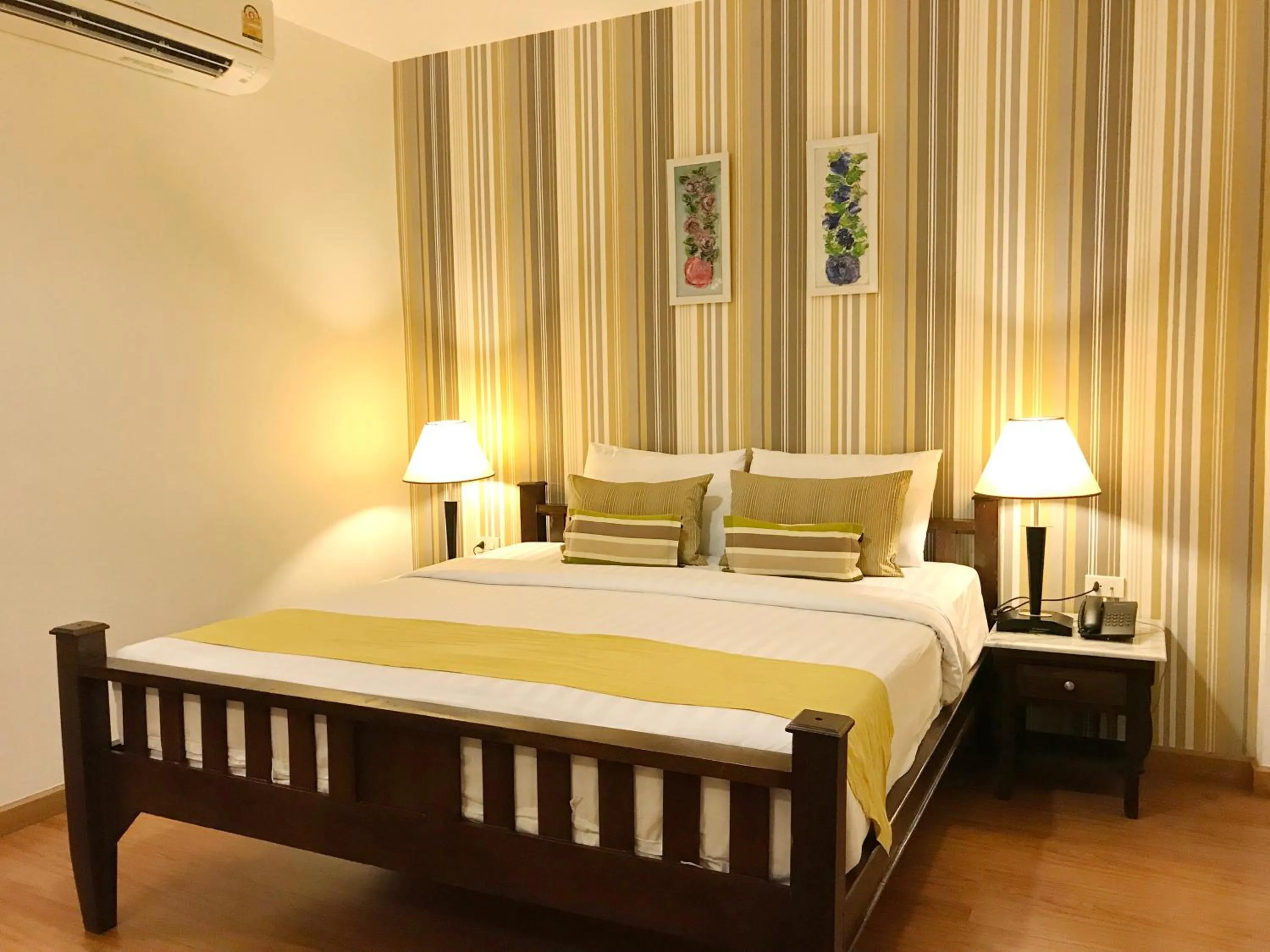 Bedroom, Bed in Casa Blanca Boutique Hotel - SHA Plus