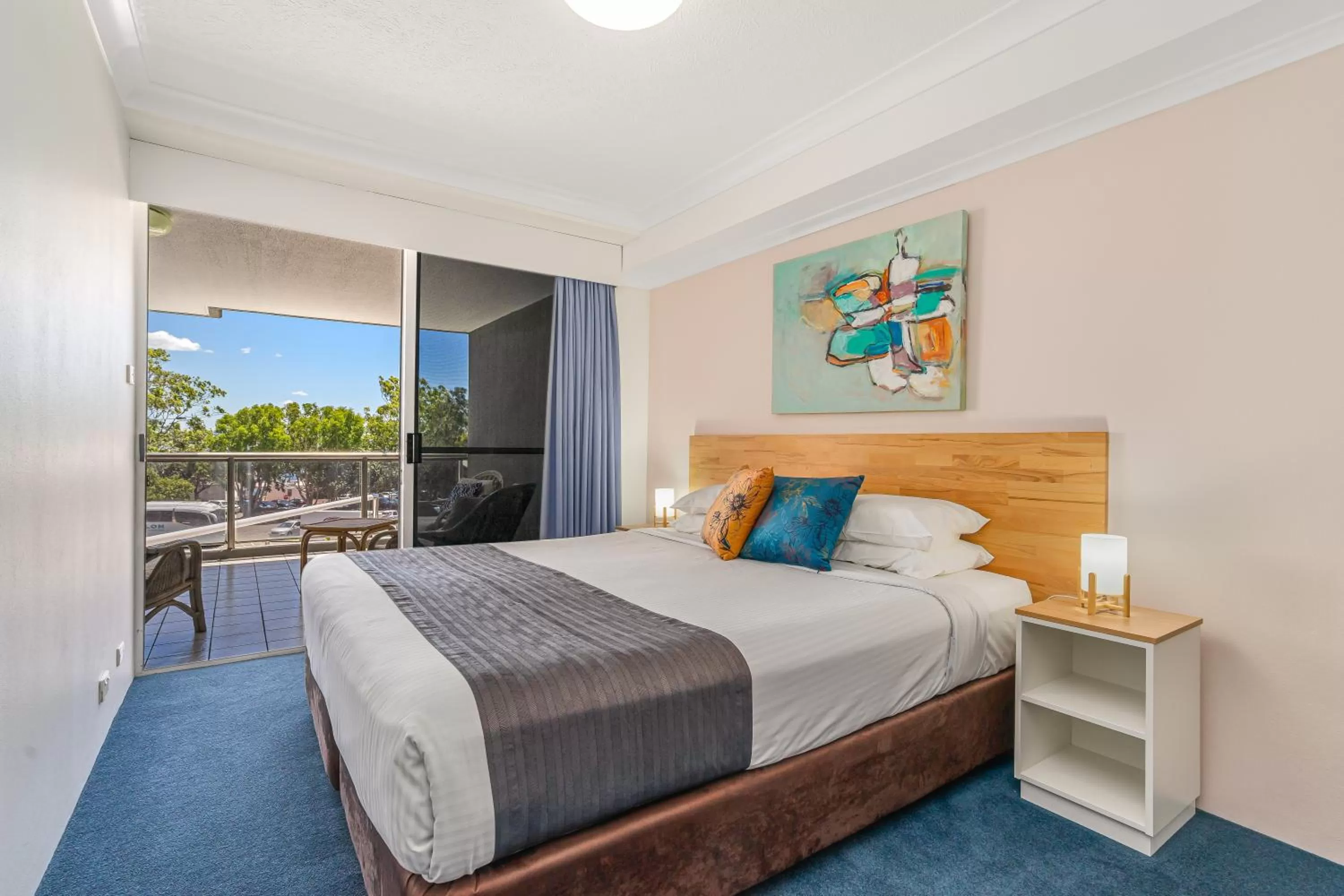 Bed in Nelson Towers Motel & Apartments