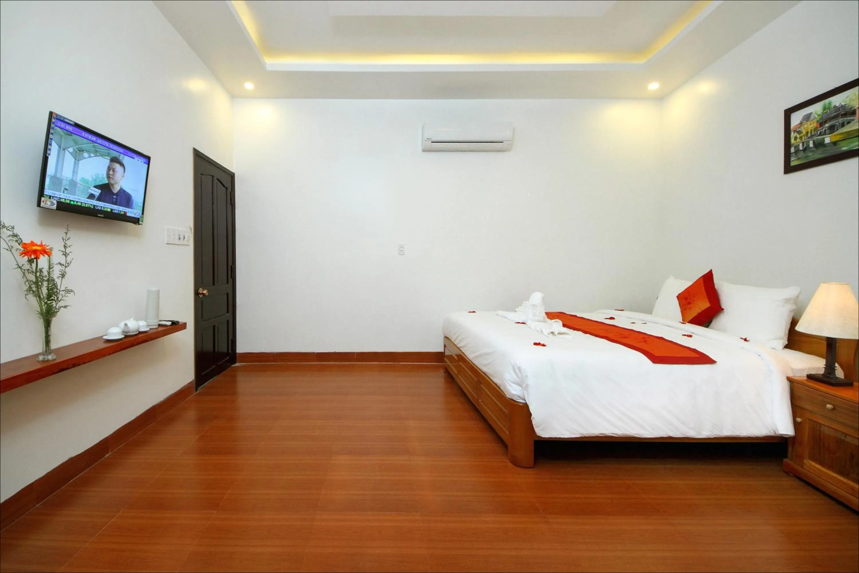 Bedroom, Bed in Blue Lake Homestay