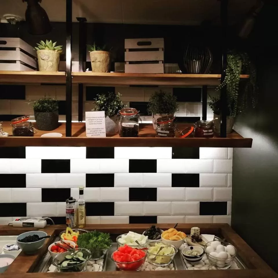 Buffet breakfast, Food in Hotel Bulevard