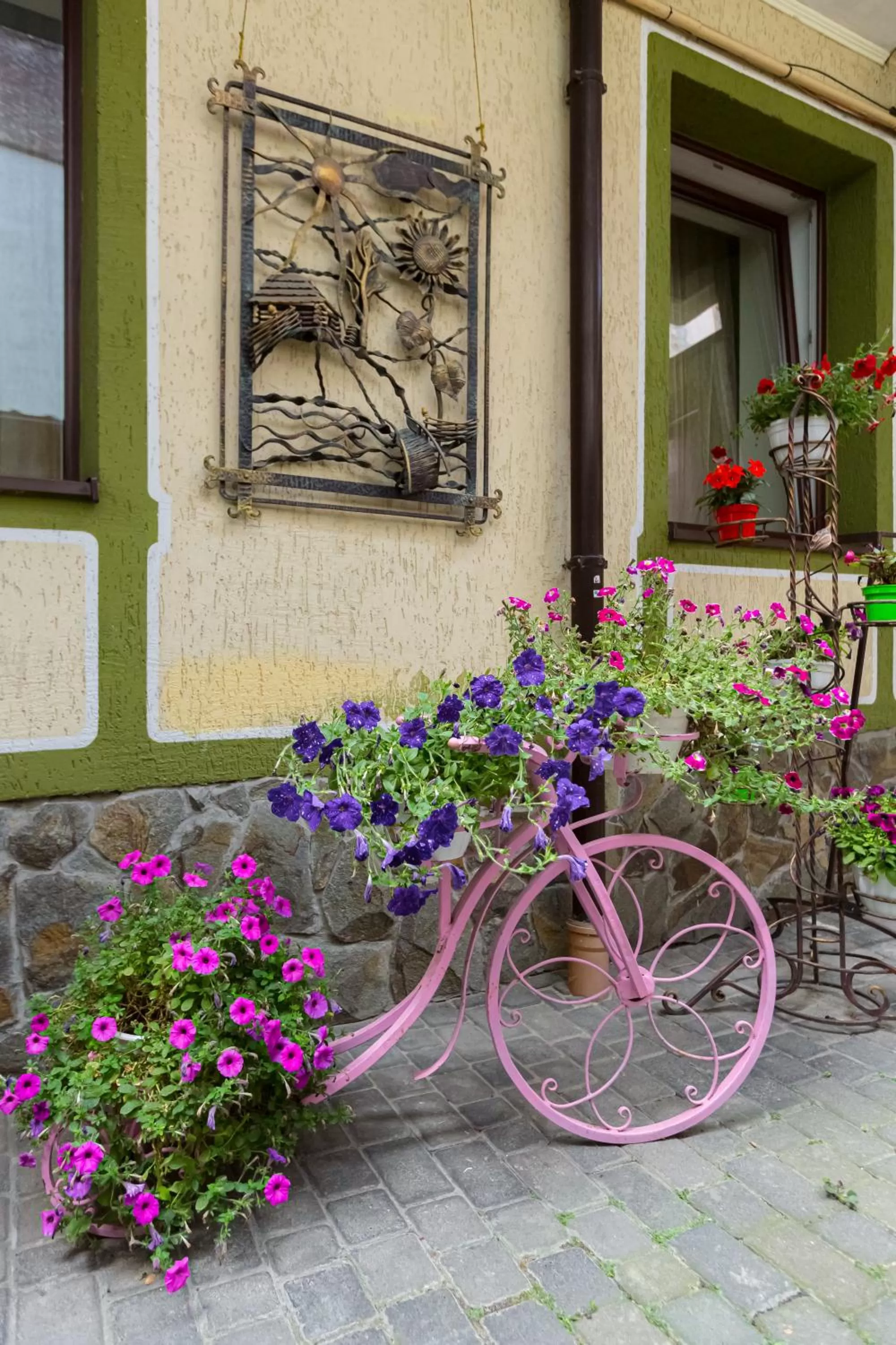 Facade/entrance in Staryi Krakiv