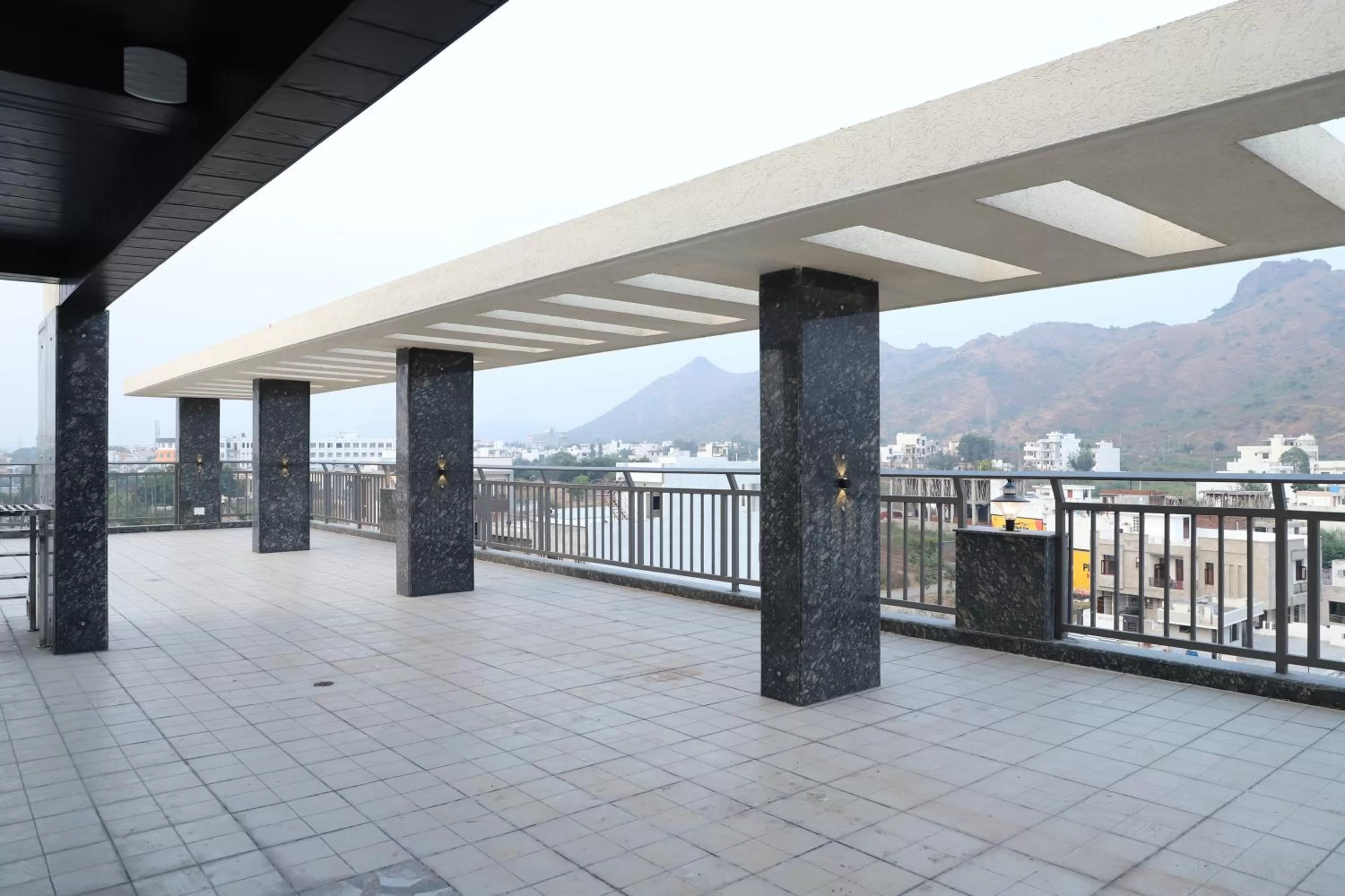 Balcony/Terrace in Clover Inn