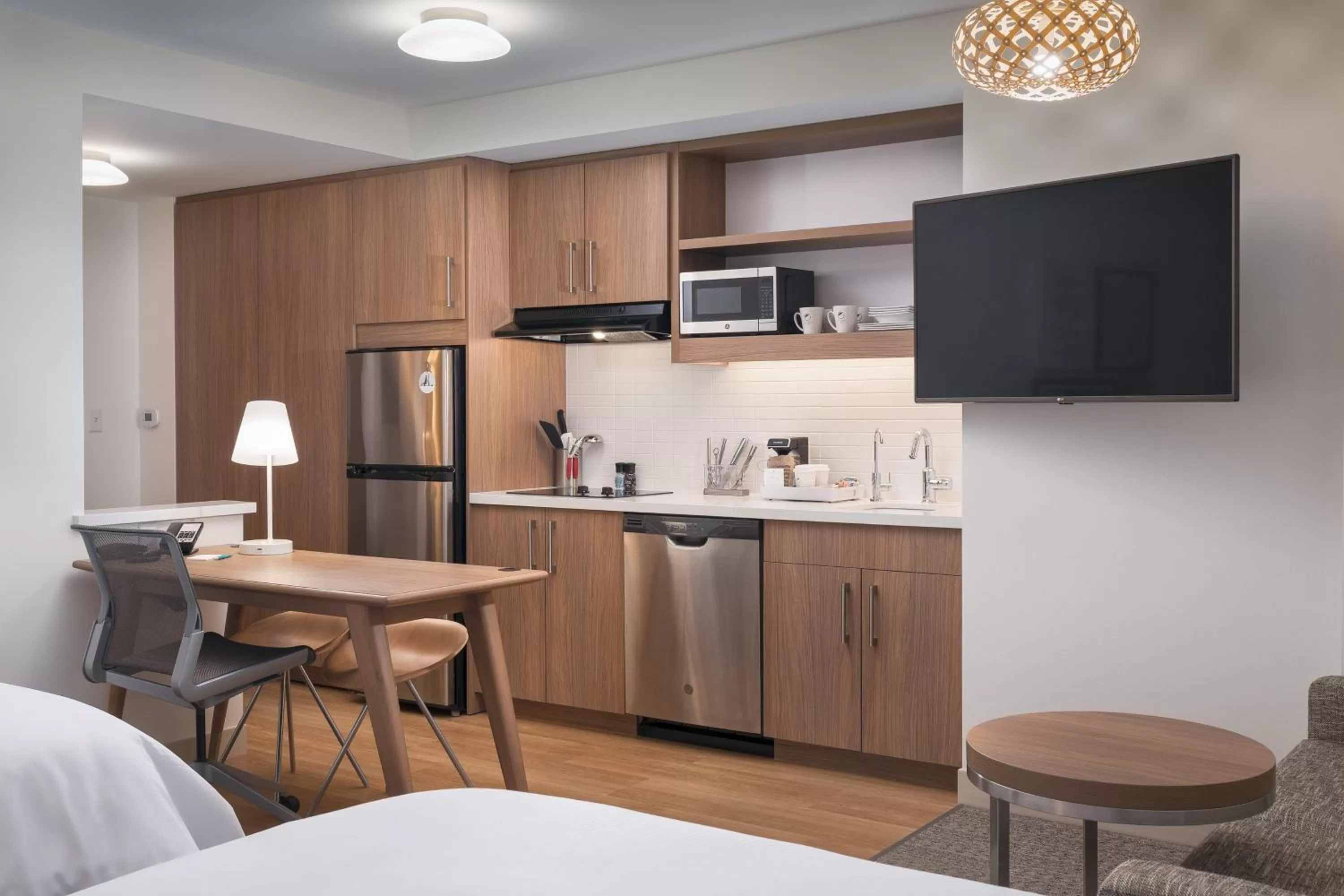 Photo of the whole room, Bed in Element Denver Downtown East