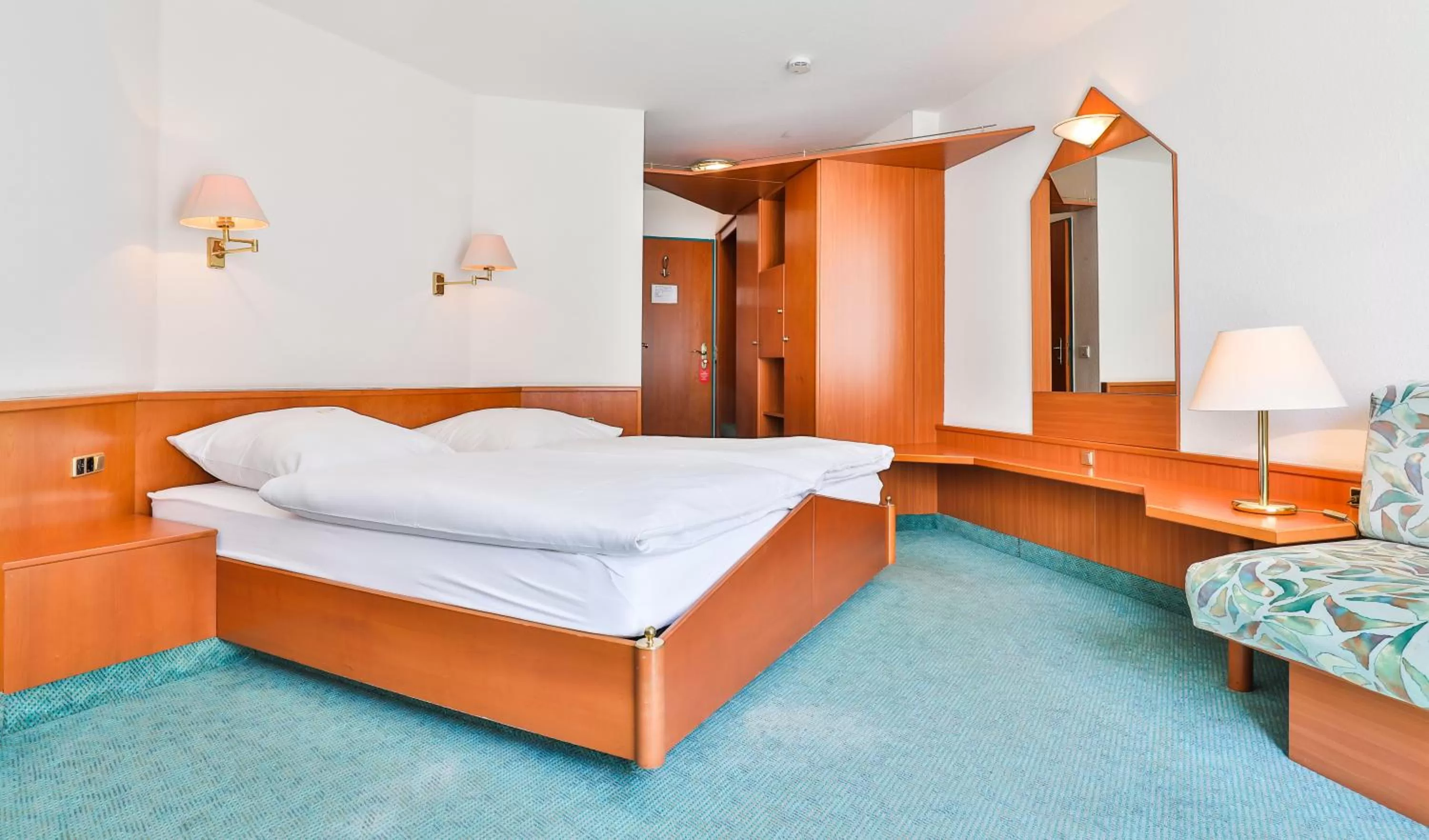 Photo of the whole room, Bed in Hotel-Gasthaus "Krone"