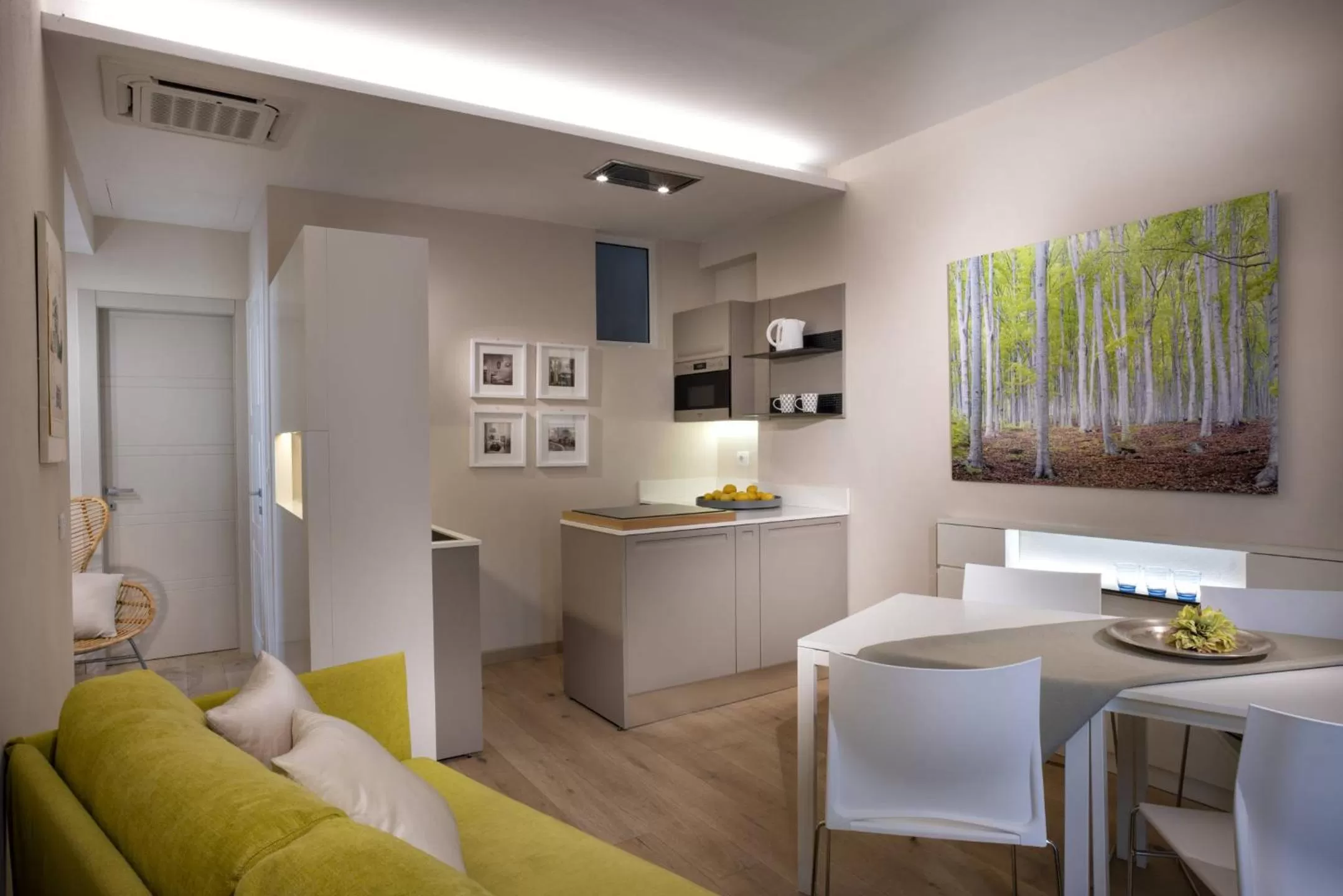 Kitchen or kitchenette in Palace Hotel