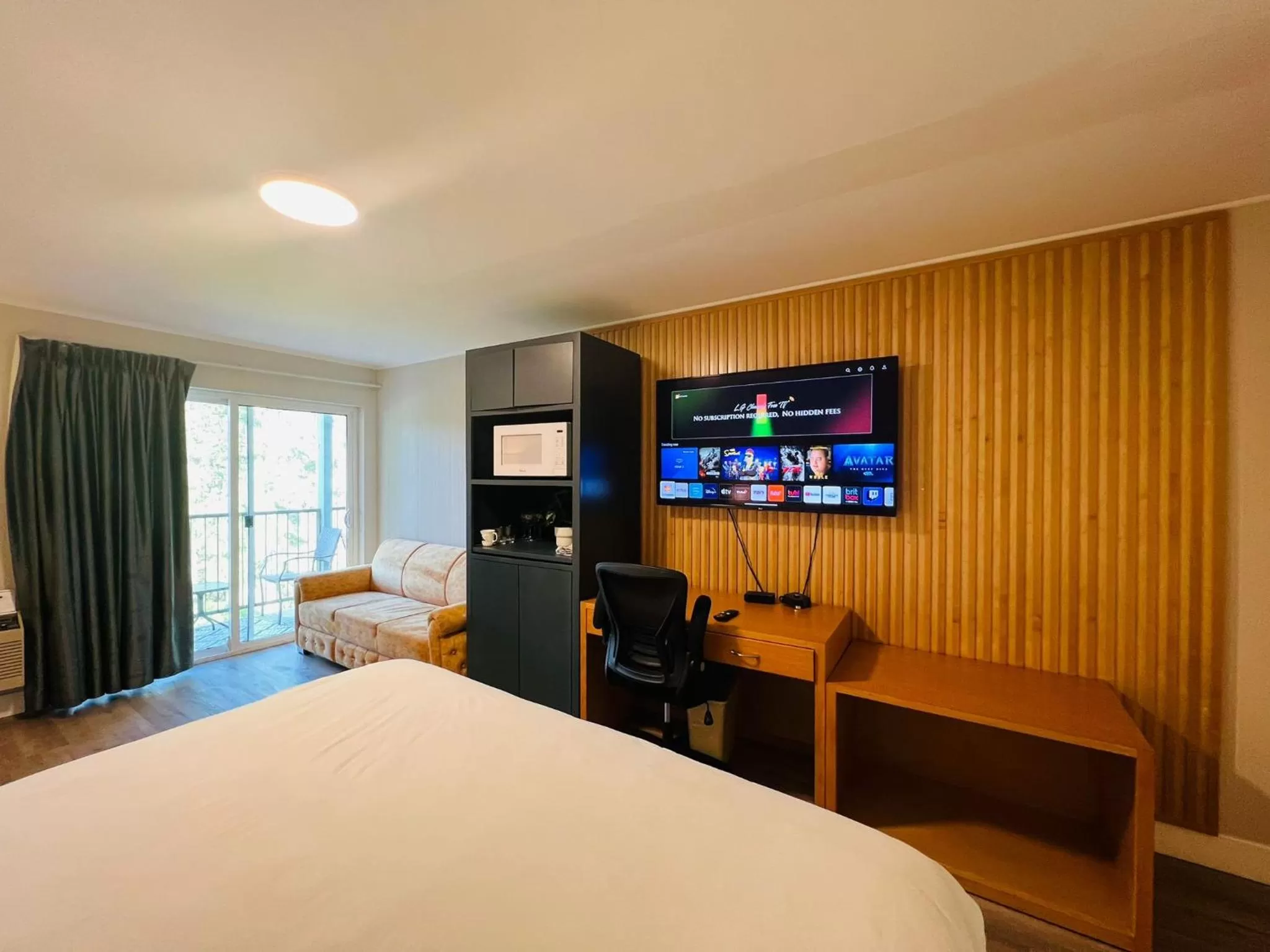 Bed in Hotel Civilia Lakeside by Civilia Golf Retreat