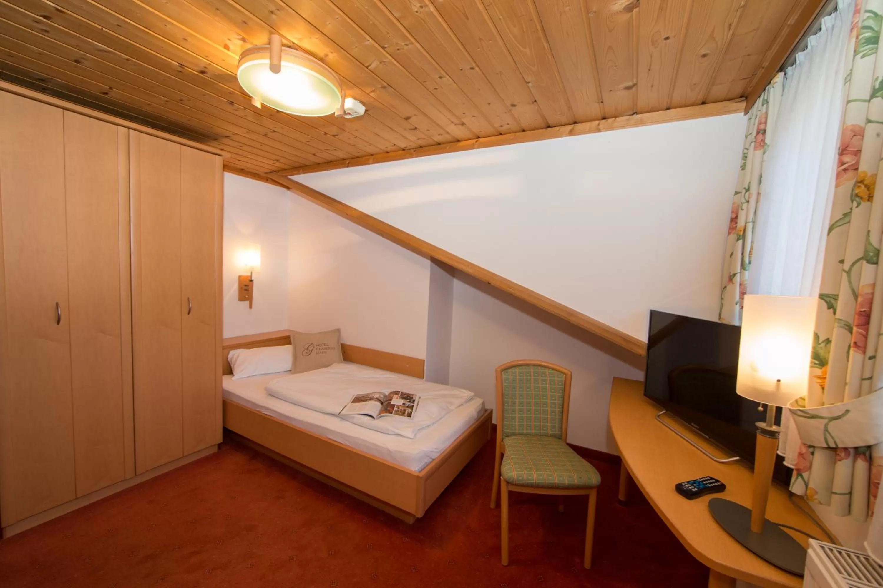 Bedroom, Bed in Hotel Glasererhaus