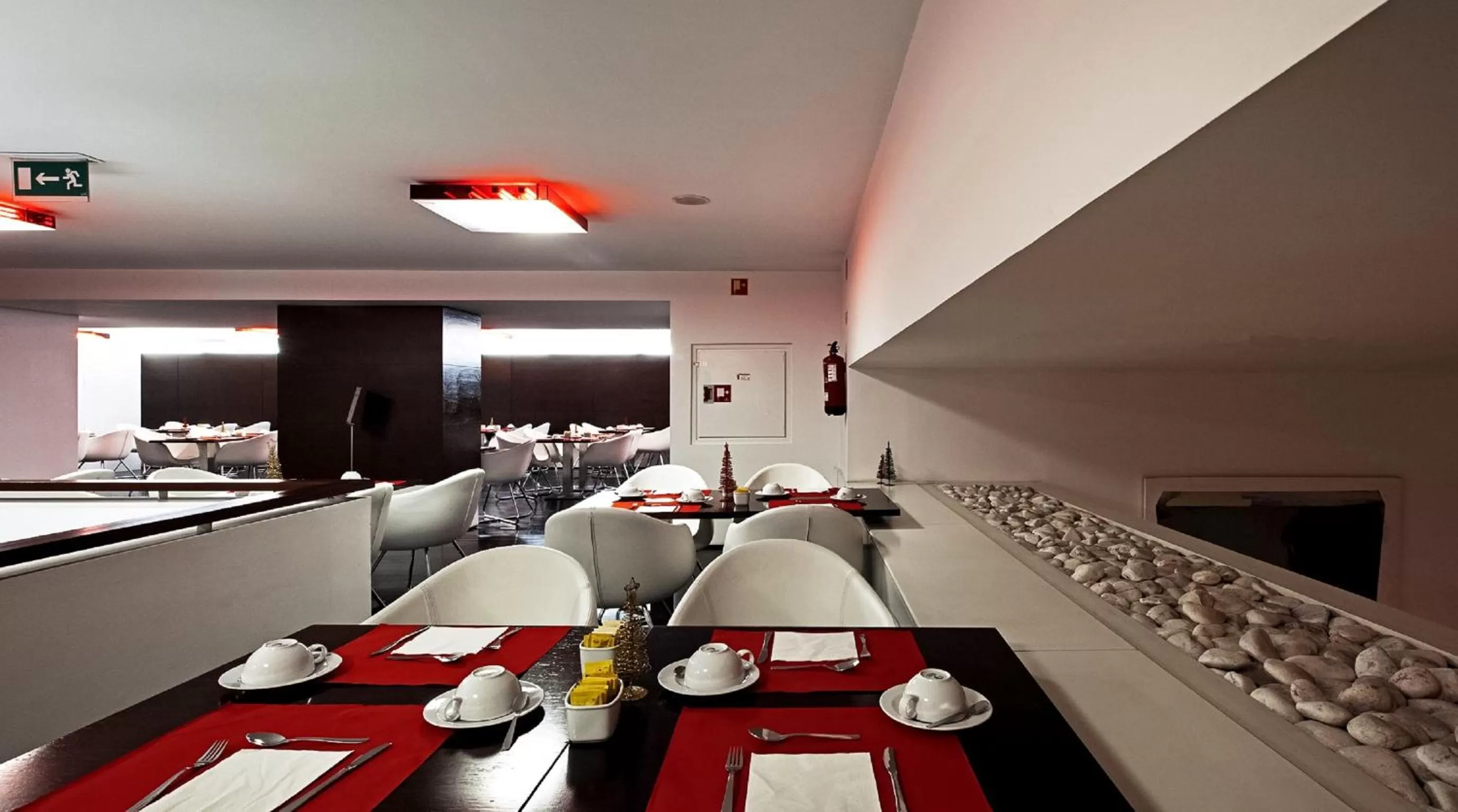 Food and drinks in Hotel Jeronimos 8