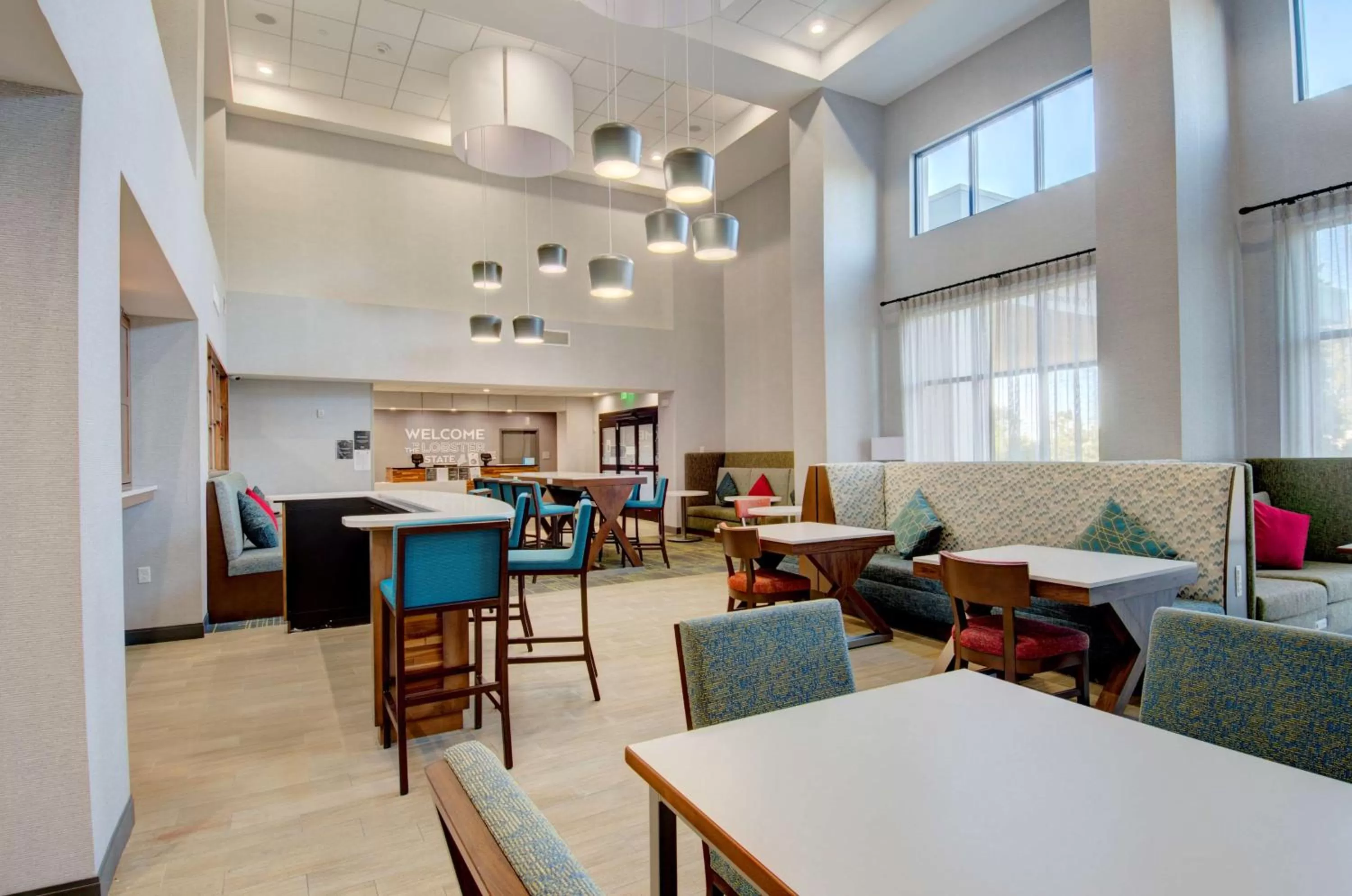 Lobby or reception in Hampton Inn & Suites Portland West
