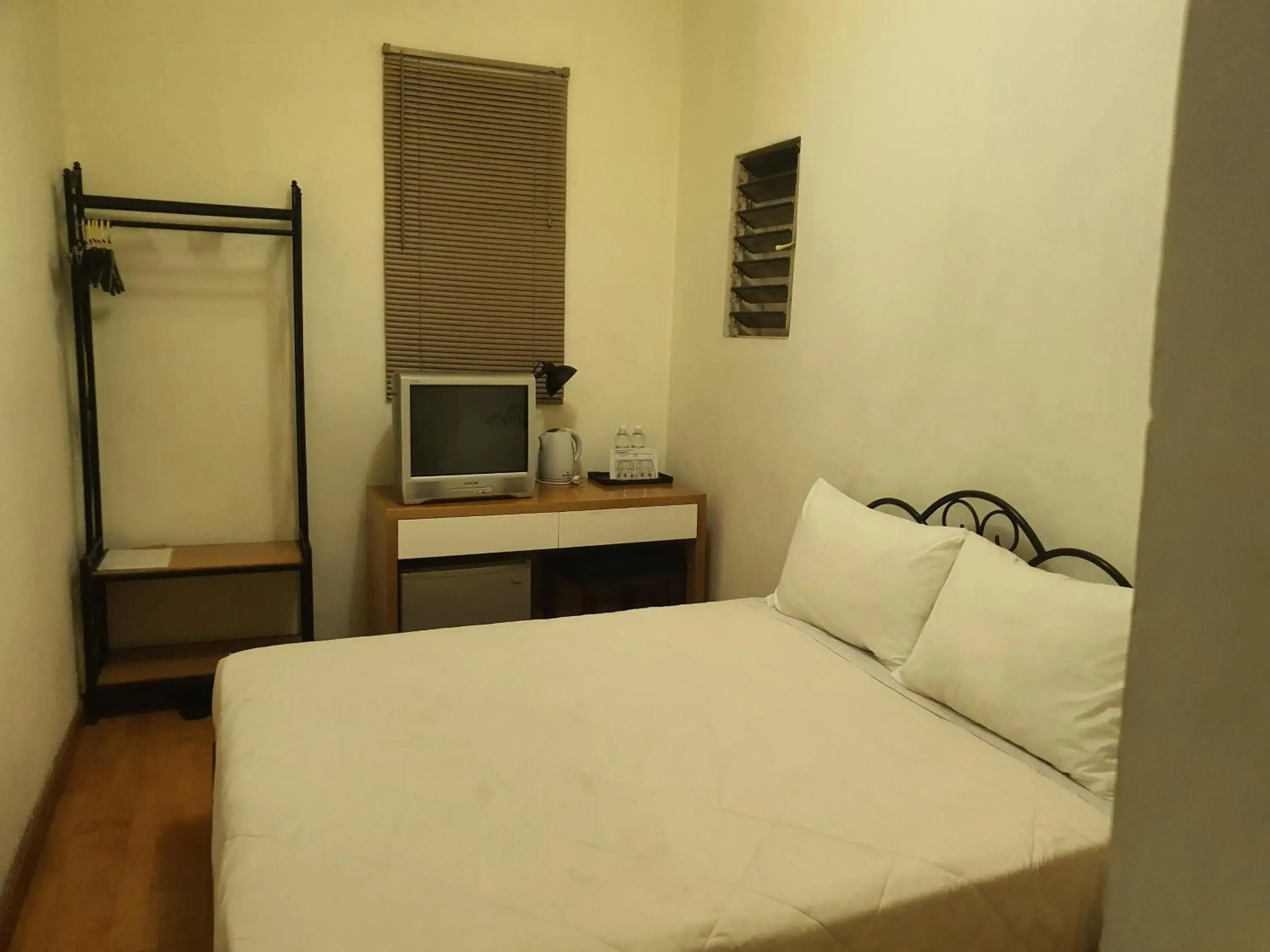 Budget Double or Twin Room in Memory Hotel Budget Double or Twin Room in Memory Hotel