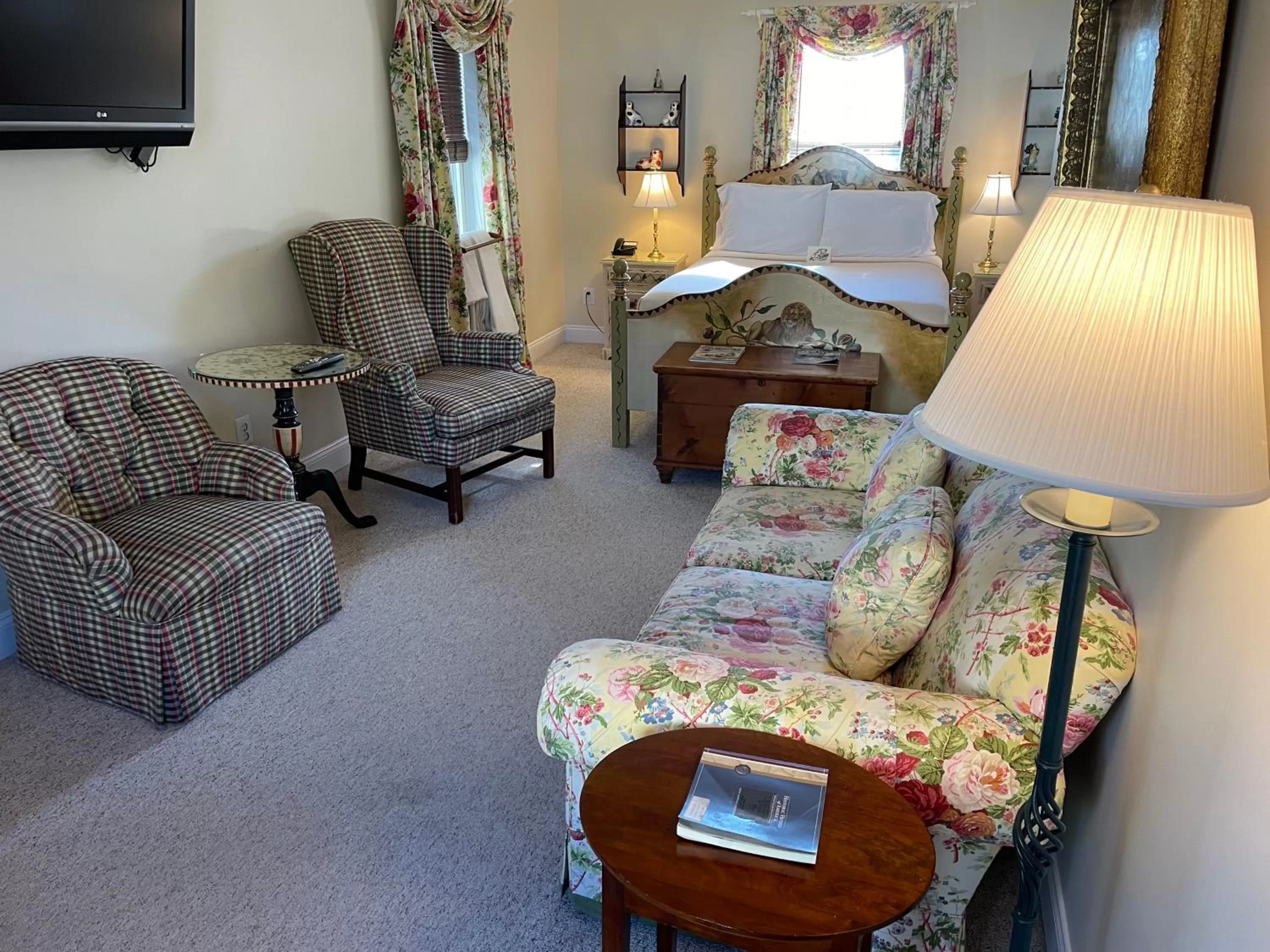 Bed in The Inn at Montchanin Village & Spa