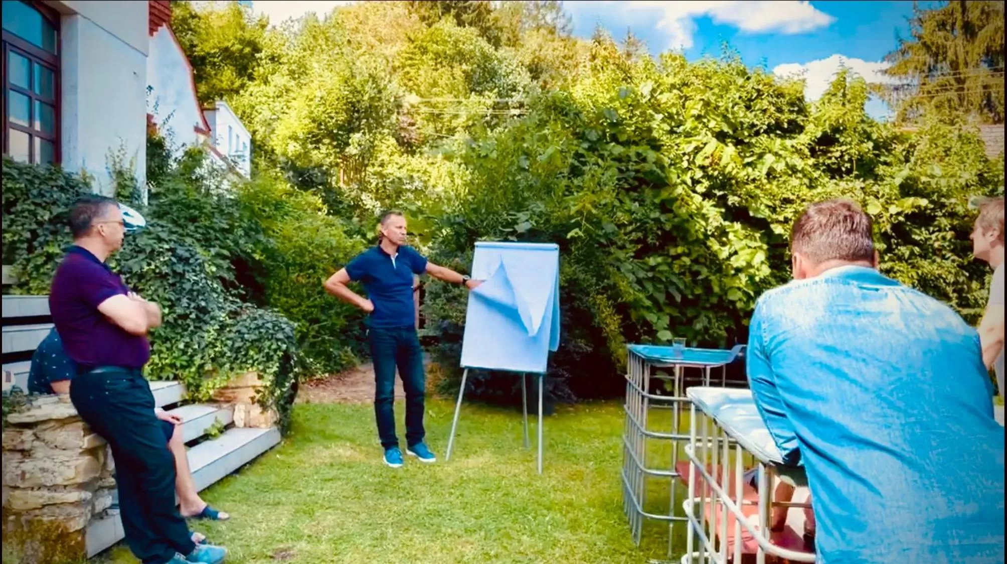 HARABURDI® Recyclart Hotel