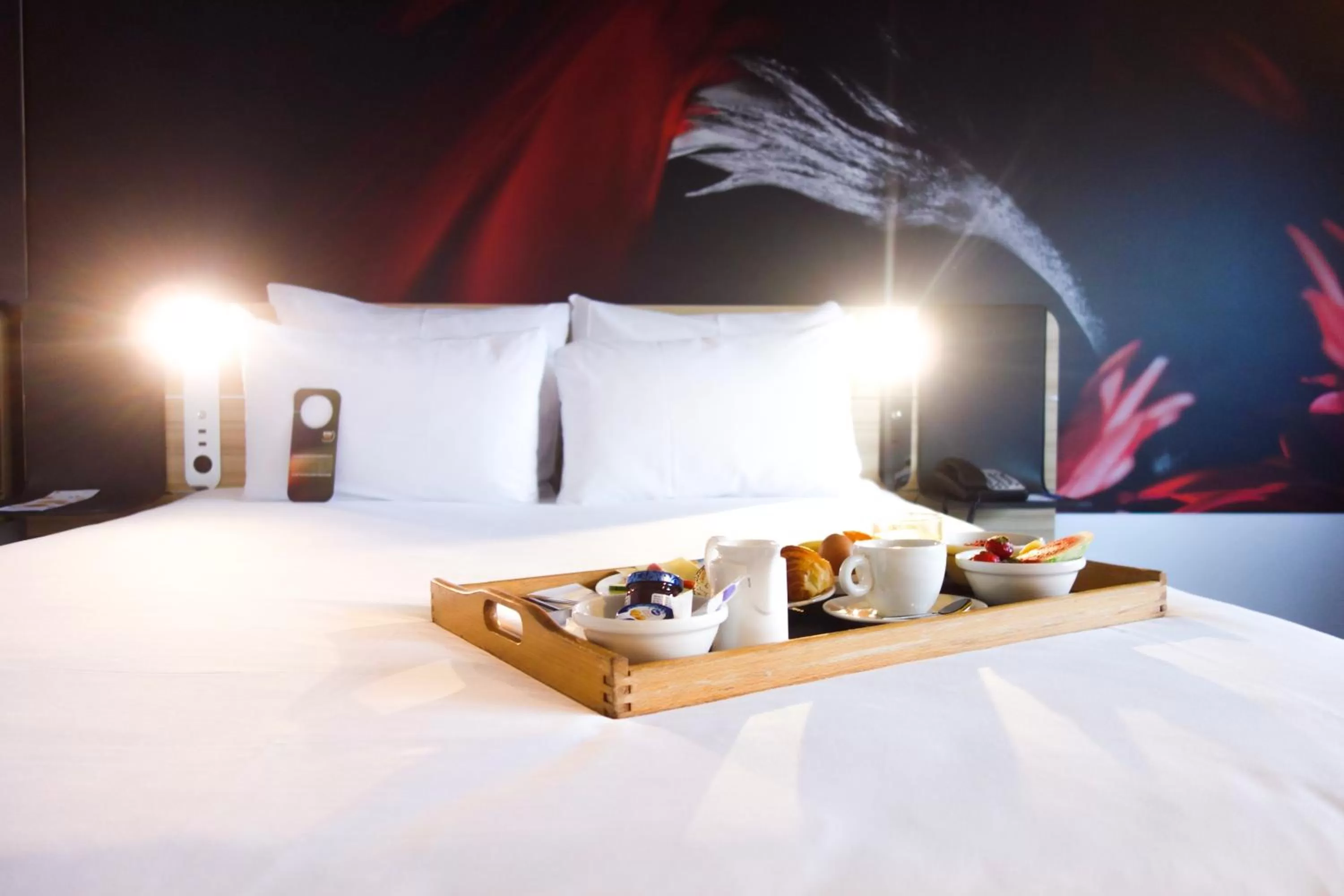 Bedroom, Bed in Novotel Amsterdam City