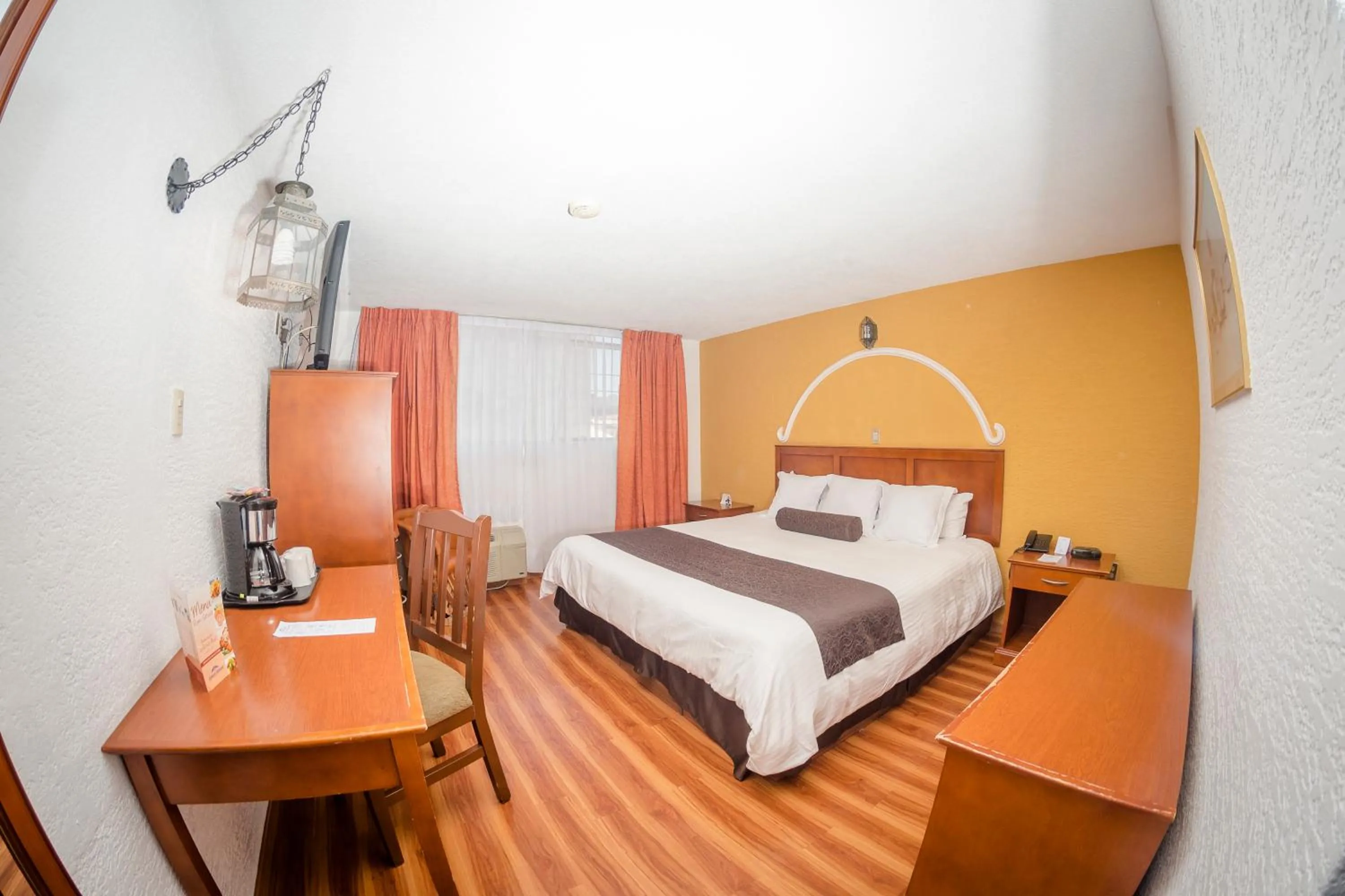 Bed in Howard Johnson by Wyndham Morelia Calle Real