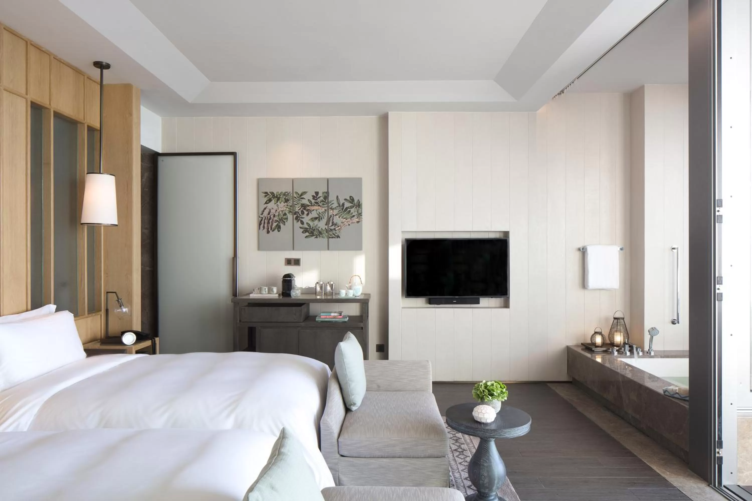 Bedroom, Bed in Rosewood Sanya