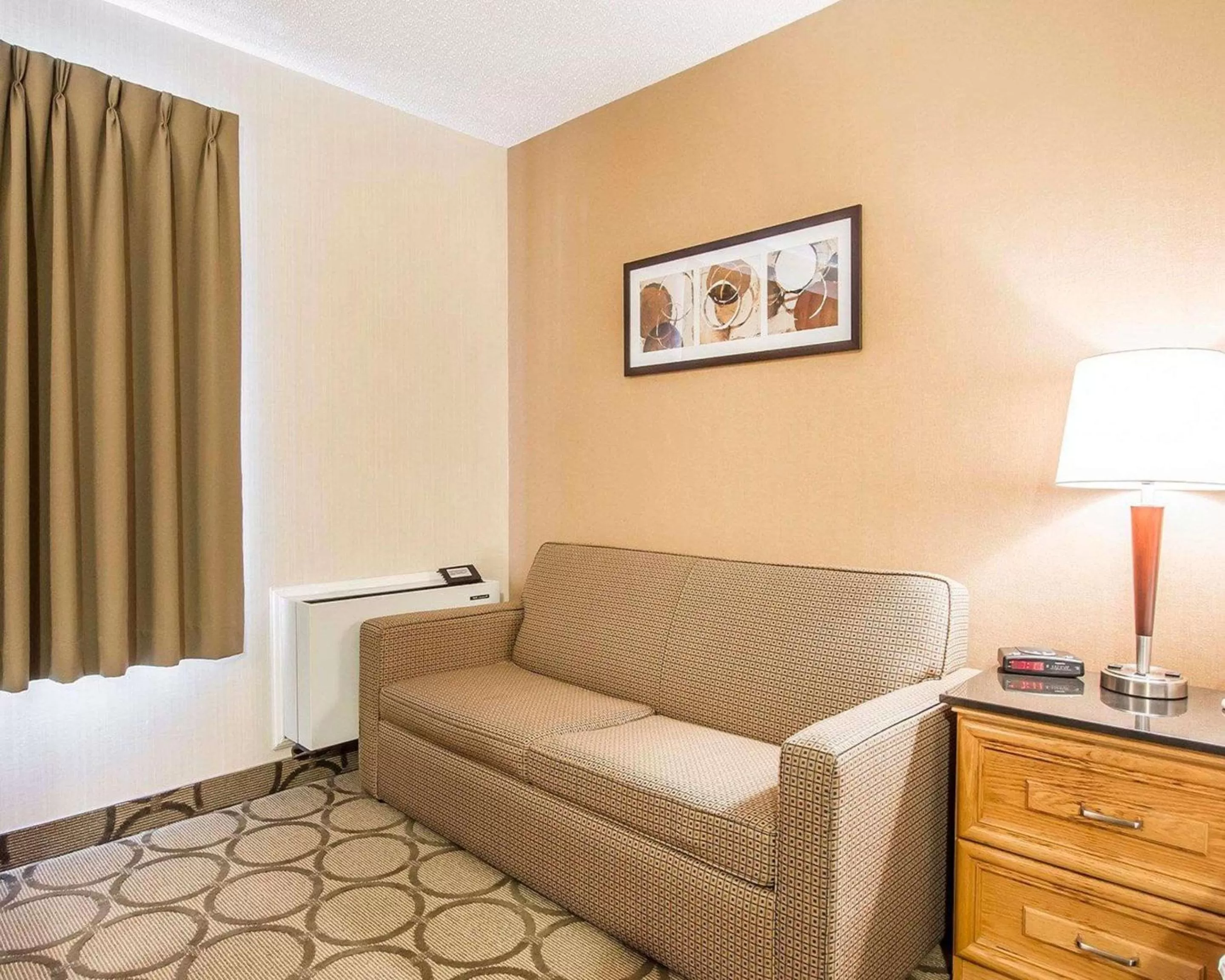 Photo of the whole room in Comfort Inn